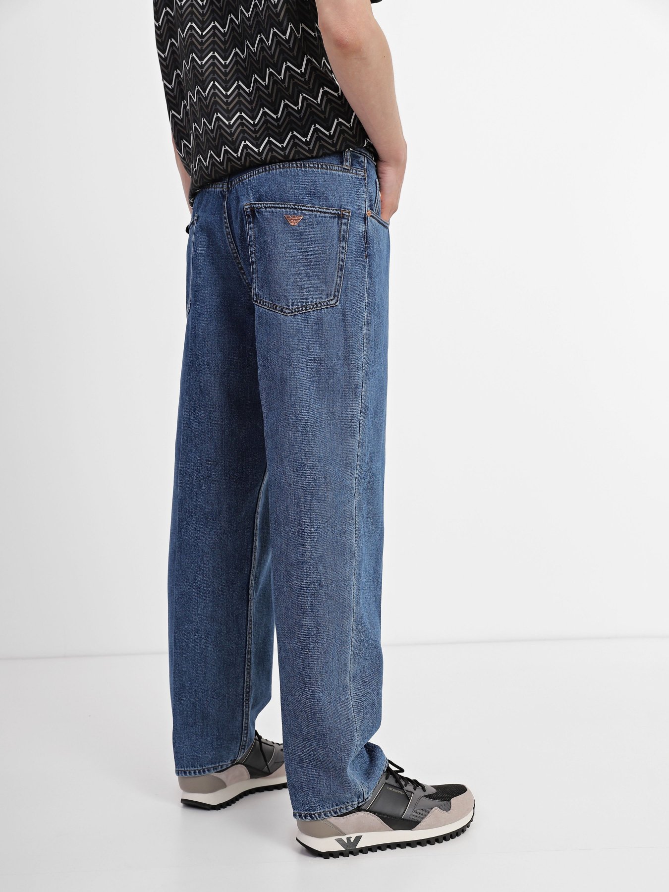 Широкие джинсы Emporio Armani J73 модель 3R1J73-1DPWZ-0942 Фото