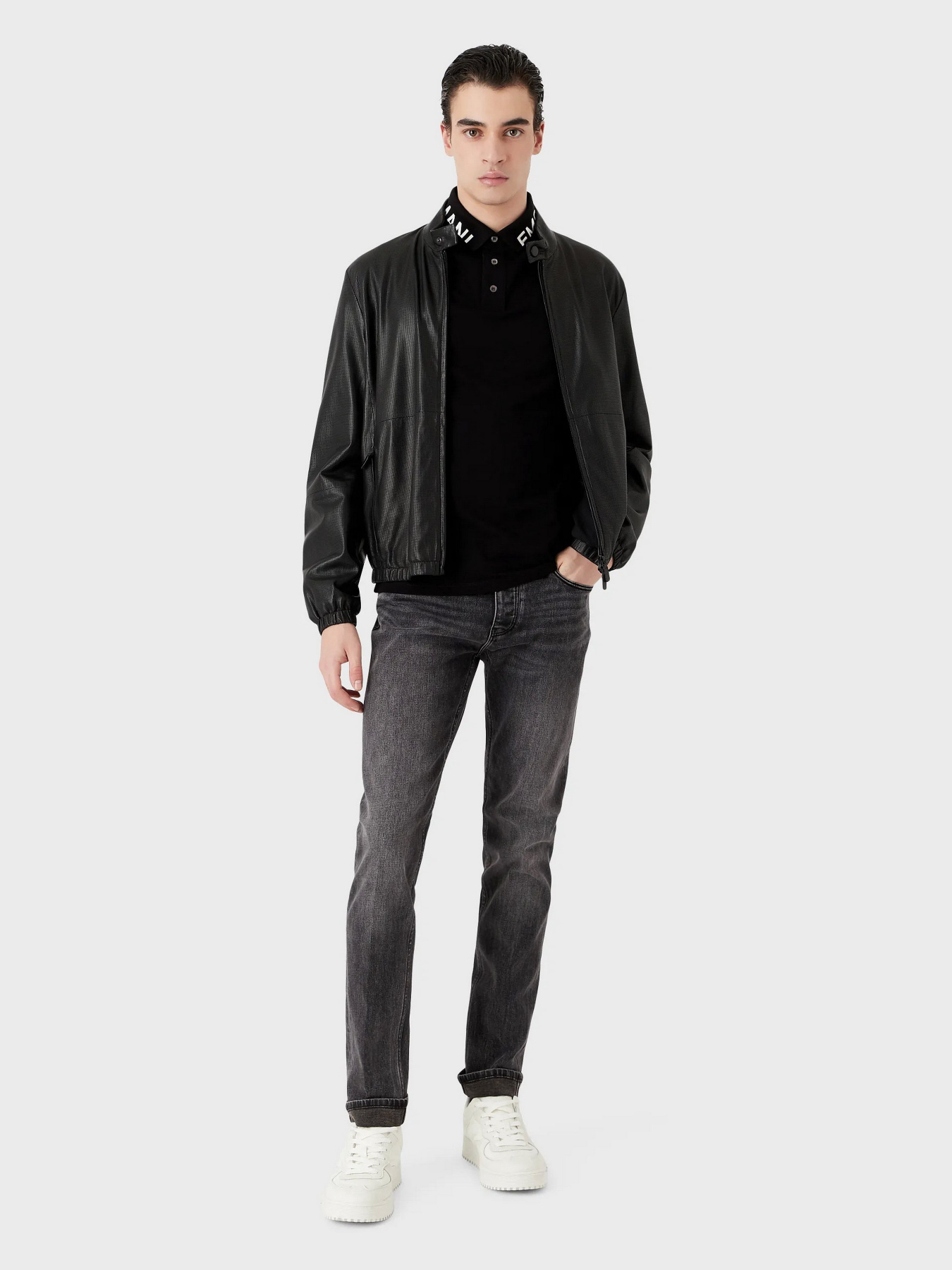 Прямые джинсы Emporio Armani J75 модель 3R1J75-1DPYZ-0006 Фото