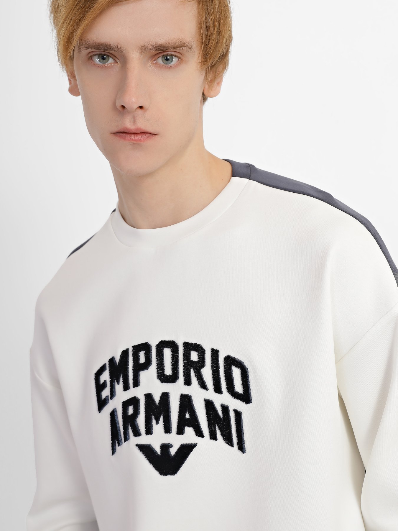 Свитшот Emporio Armani модель 3R1MBE-1JHSZ-0189 Фото