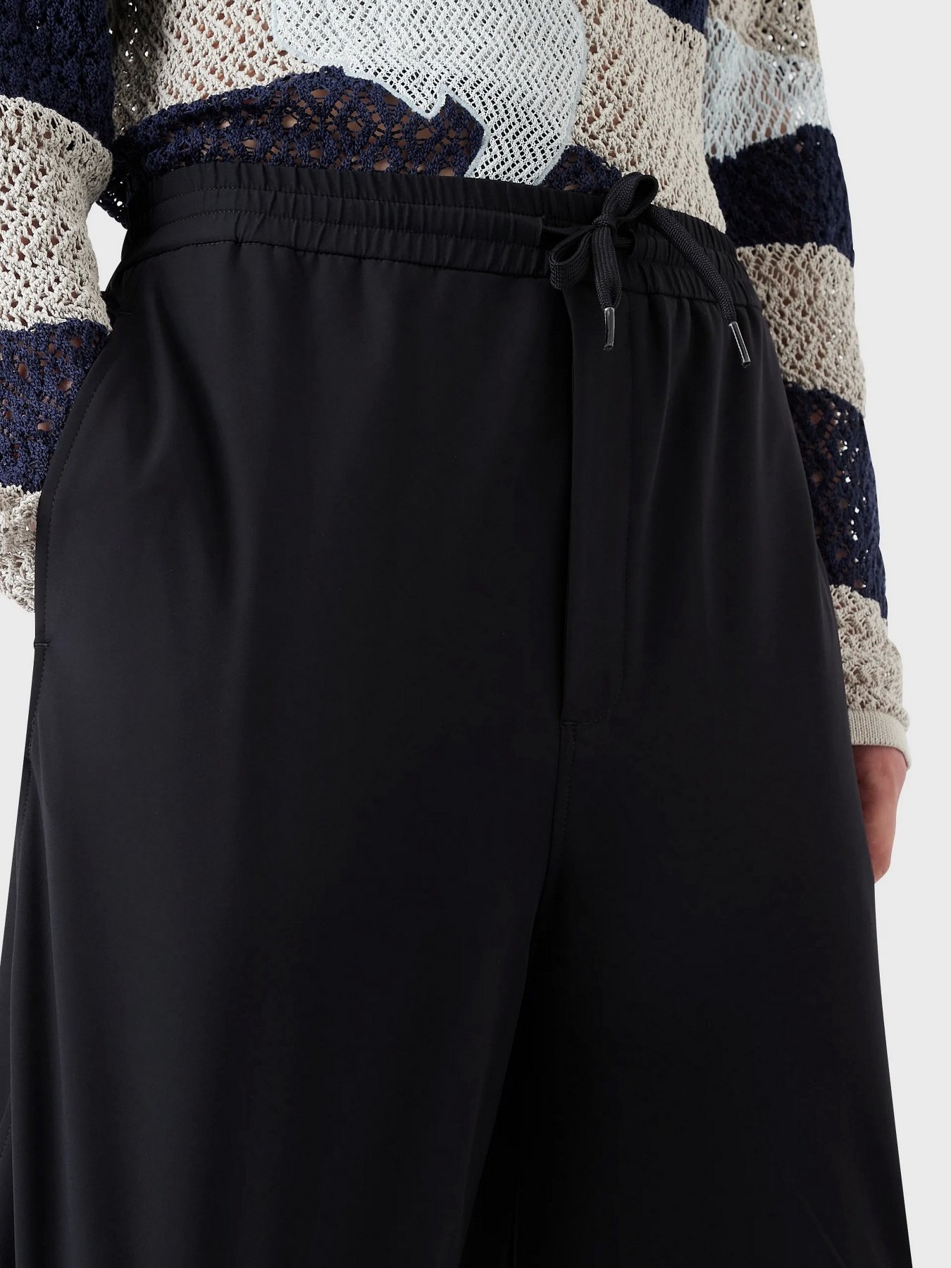 Повсякденні шорти Emporio Armani модель 3R1PG0-1NNIZ-0920 Фото