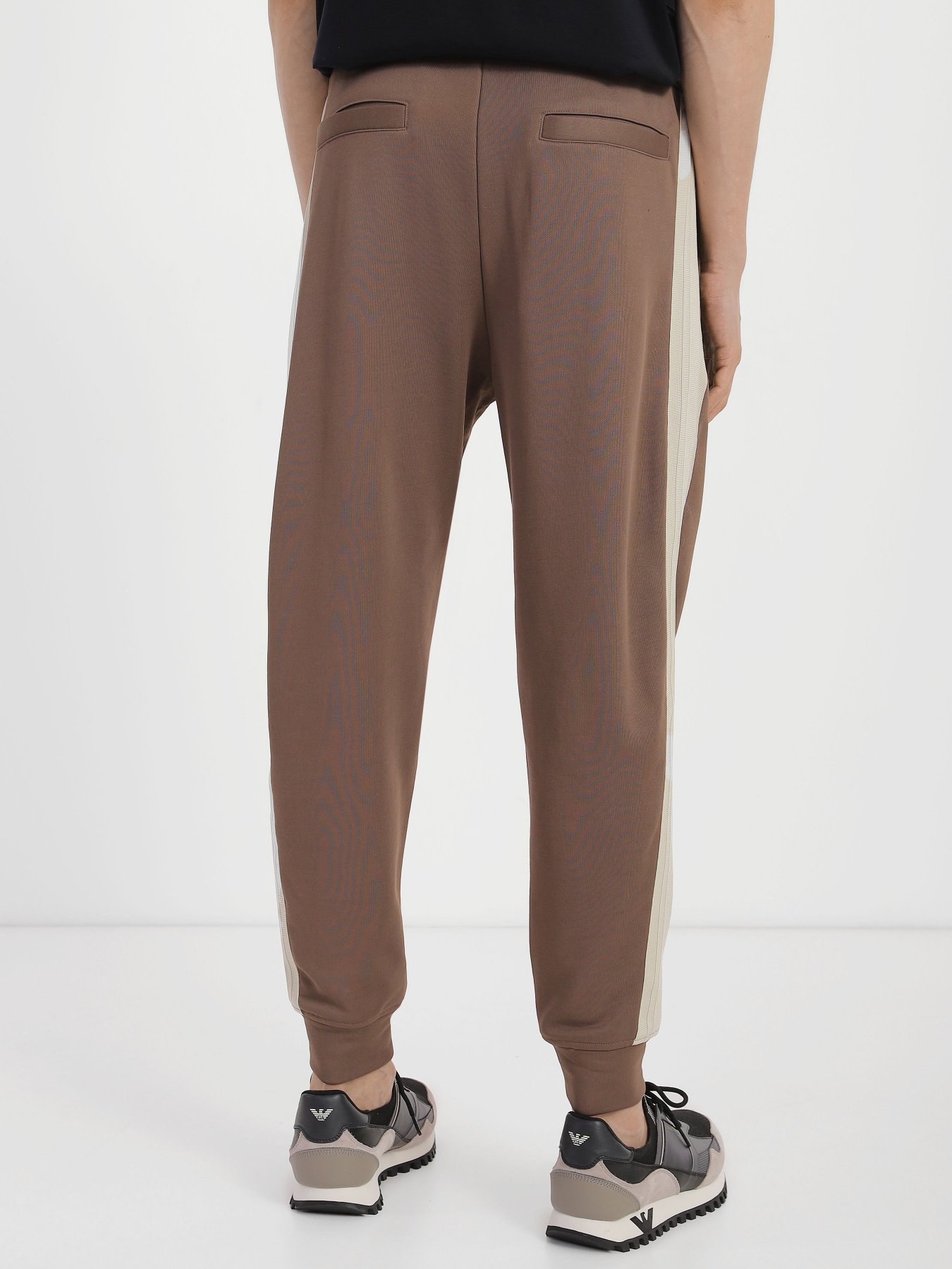 Спортивні штани Emporio Armani модель 3R1PZ4-1JLYZ-0440 Спортивні штани Emporio Armani модель 3R1PZ4-1JLYZ-0440 Фото