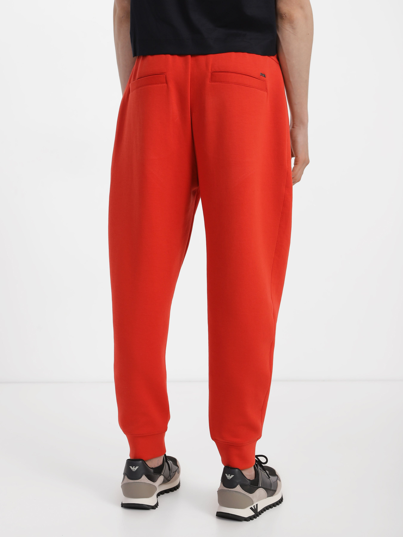 Брюки Emporio Armani модель 3R1PZ5-1JHSZ-0261 Брюки Emporio Armani модель 3R1PZ5-1JHSZ-0261 Фото