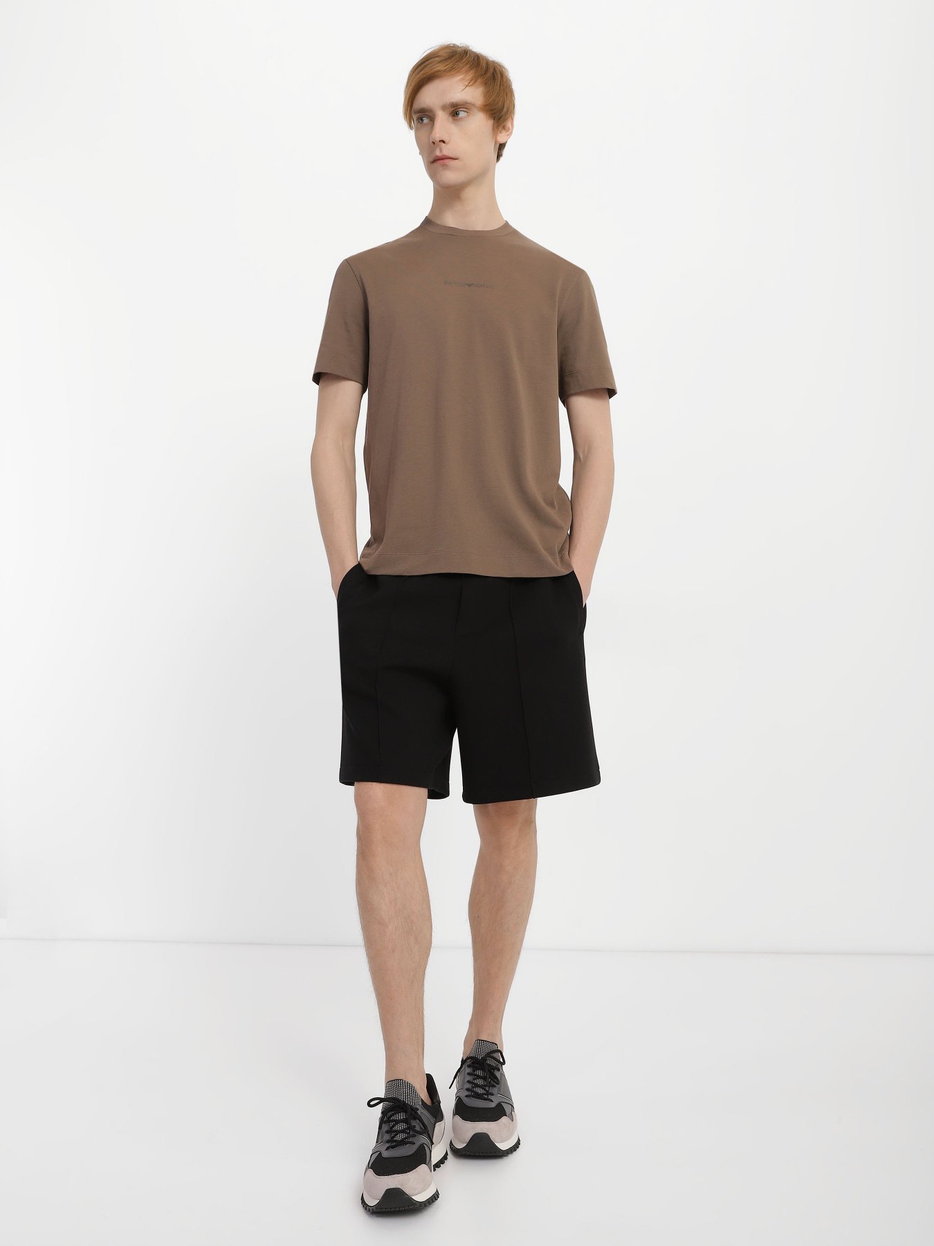 Повседневные шорты Emporio Armani модель 3R1PZ7-1JHSZ-0999 Повседневные шорты Emporio Armani модель 3R1PZ7-1JHSZ-0999 Фото