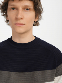 Свитер Emporio Armani модель 3R1MXC-1MD1Z-0920 Свитер Emporio Armani модель 3R1MXC-1MD1Z-0920 Фото