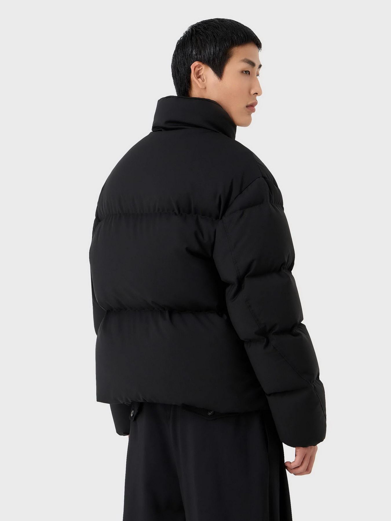 Пуховик Emporio Armani модель 6R1B6R-1NZ7Z-0999 Фото