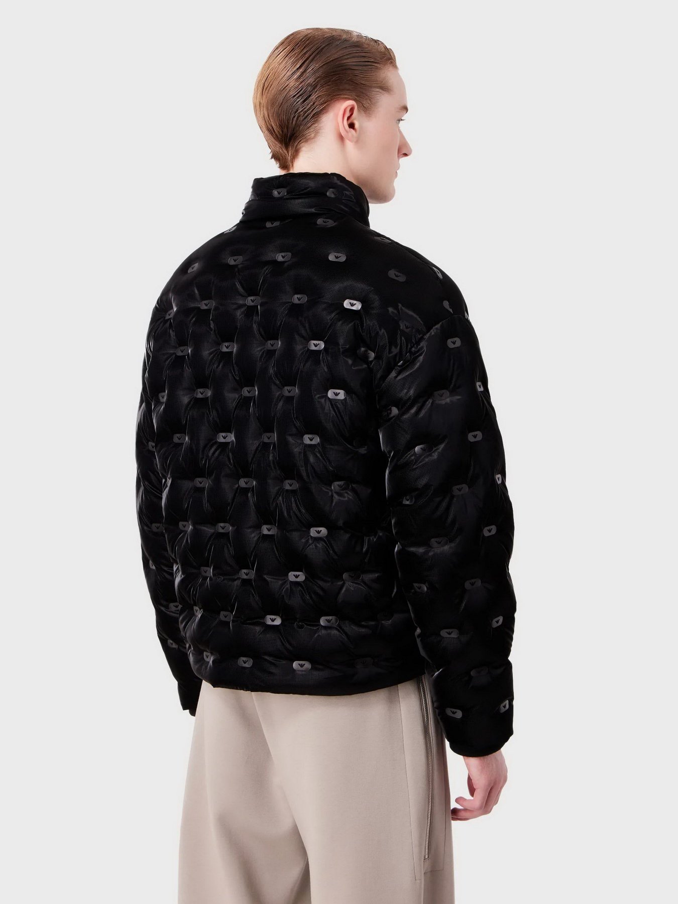 Пуховик Emporio Armani модель 6R1B88-1NDGZ-0999 Фото