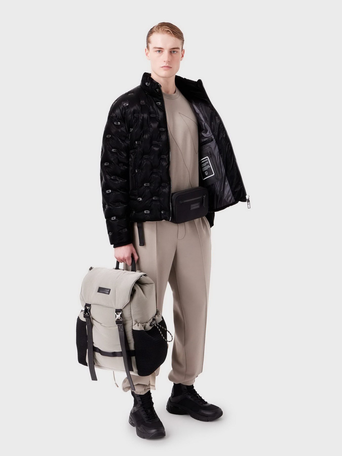 Пуховик Emporio Armani модель 6R1B88-1NDGZ-0999 Фото