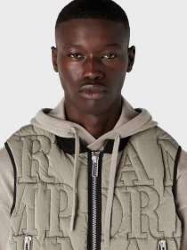 Жилет с утеплителем Emporio Armani модель 6R1BN8-1NZKZ-0643 Фото