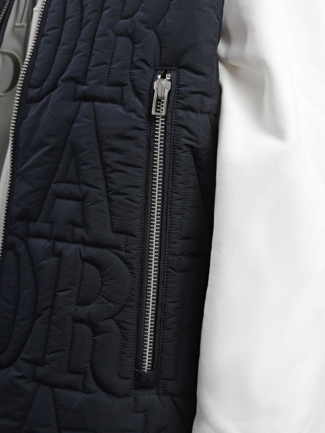 Утеплений жилет Emporio Armani модель 6R1BN8-1NZKZ-0920 Фото