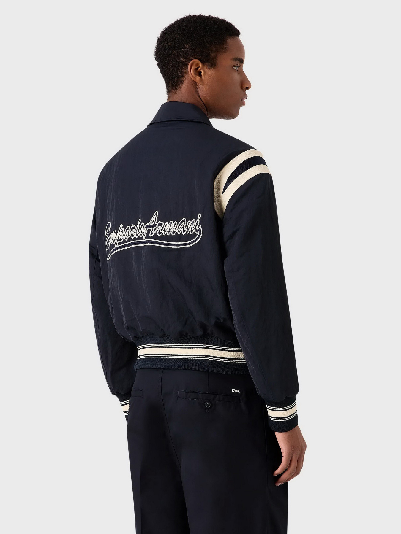 Бомбер Emporio Armani модель 6R1BZ2-1NZOZ-0920 Фото