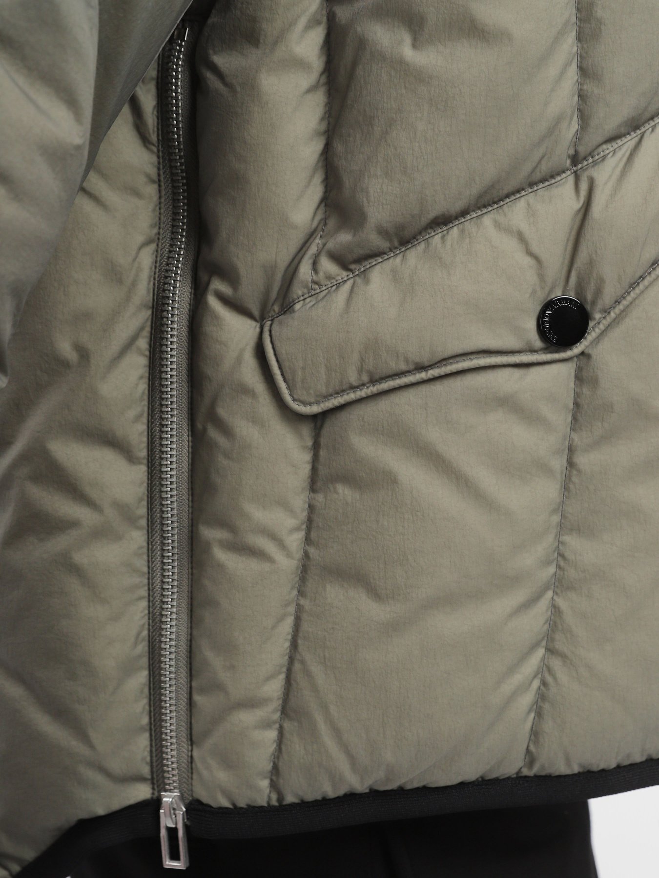 Пуховик Emporio Armani модель 6R1BZ4-1NYOZ-0643 Фото