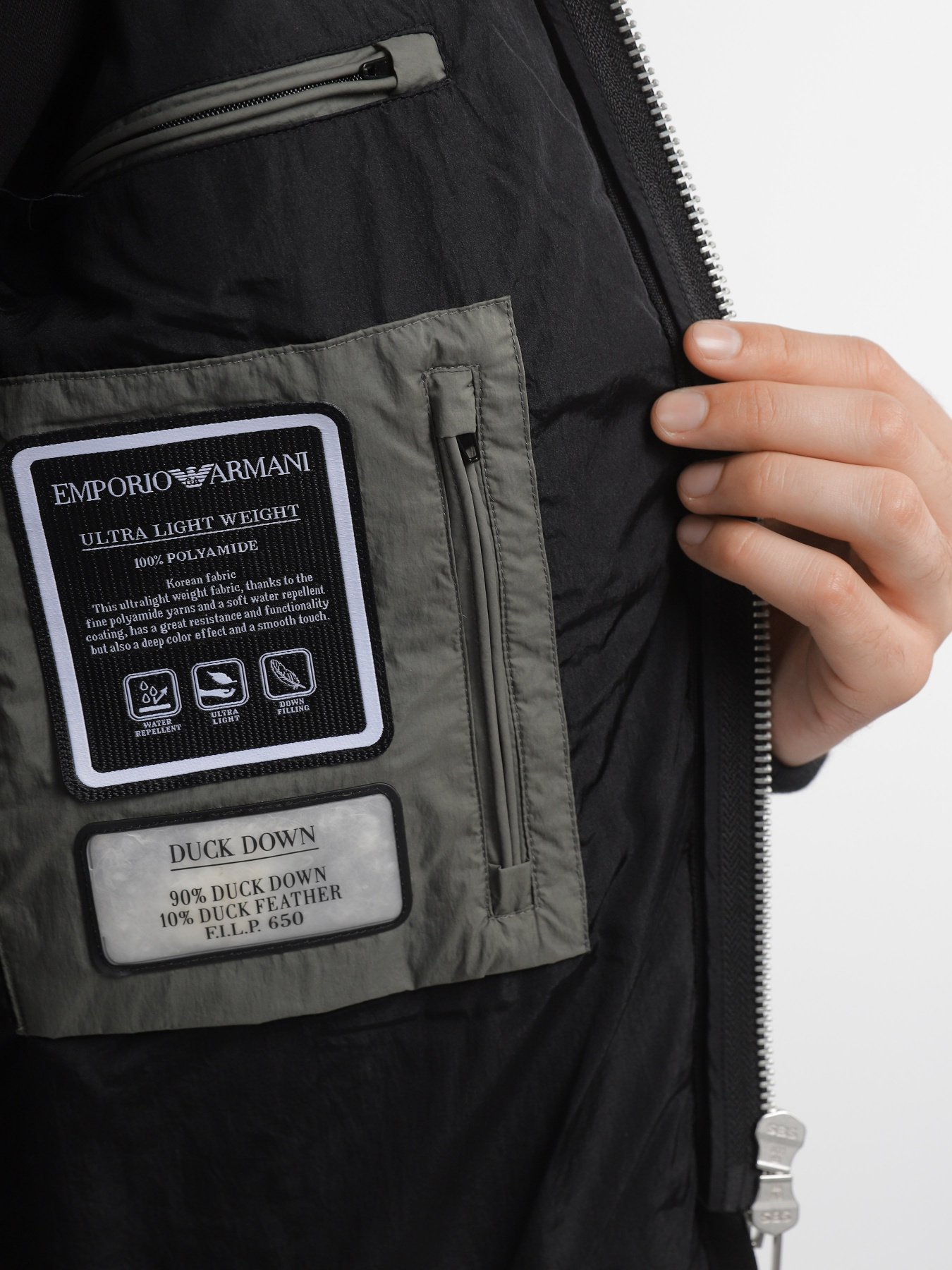 Пуховик Emporio Armani модель 6R1BZ4-1NYOZ-0643 Фото