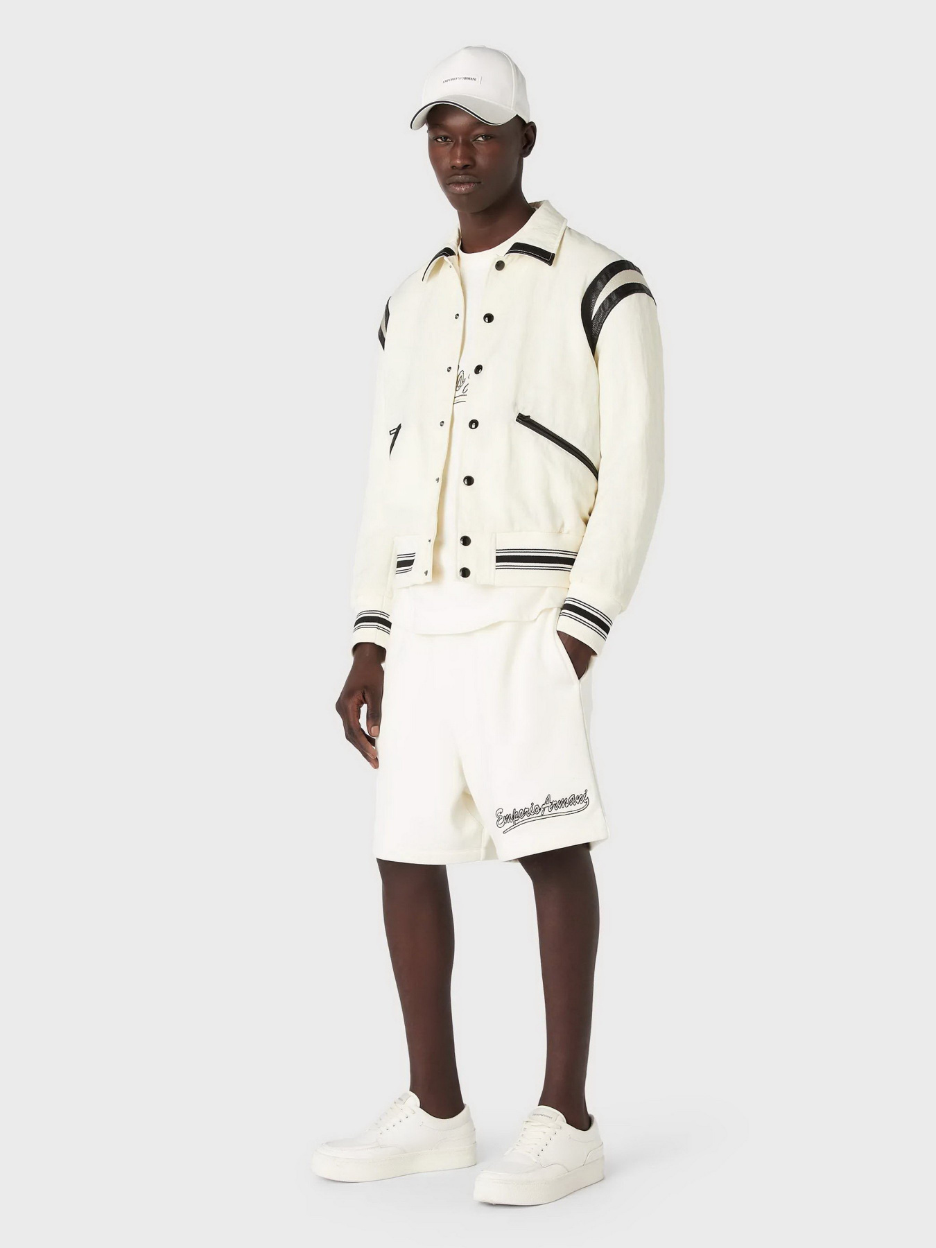 Шорты Emporio Armani модель 6R1PU1-1JWPZ-0128 Фото