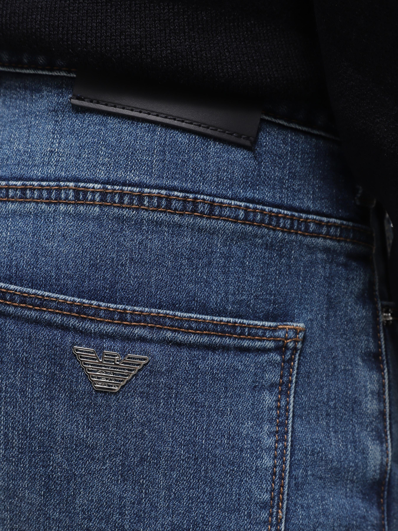 Зауженные джинсы Emporio Armani J06 модель 6R1J06-1DRHZ-0942 Зауженные джинсы Emporio Armani J06 модель 6R1J06-1DRHZ-0942 Фото