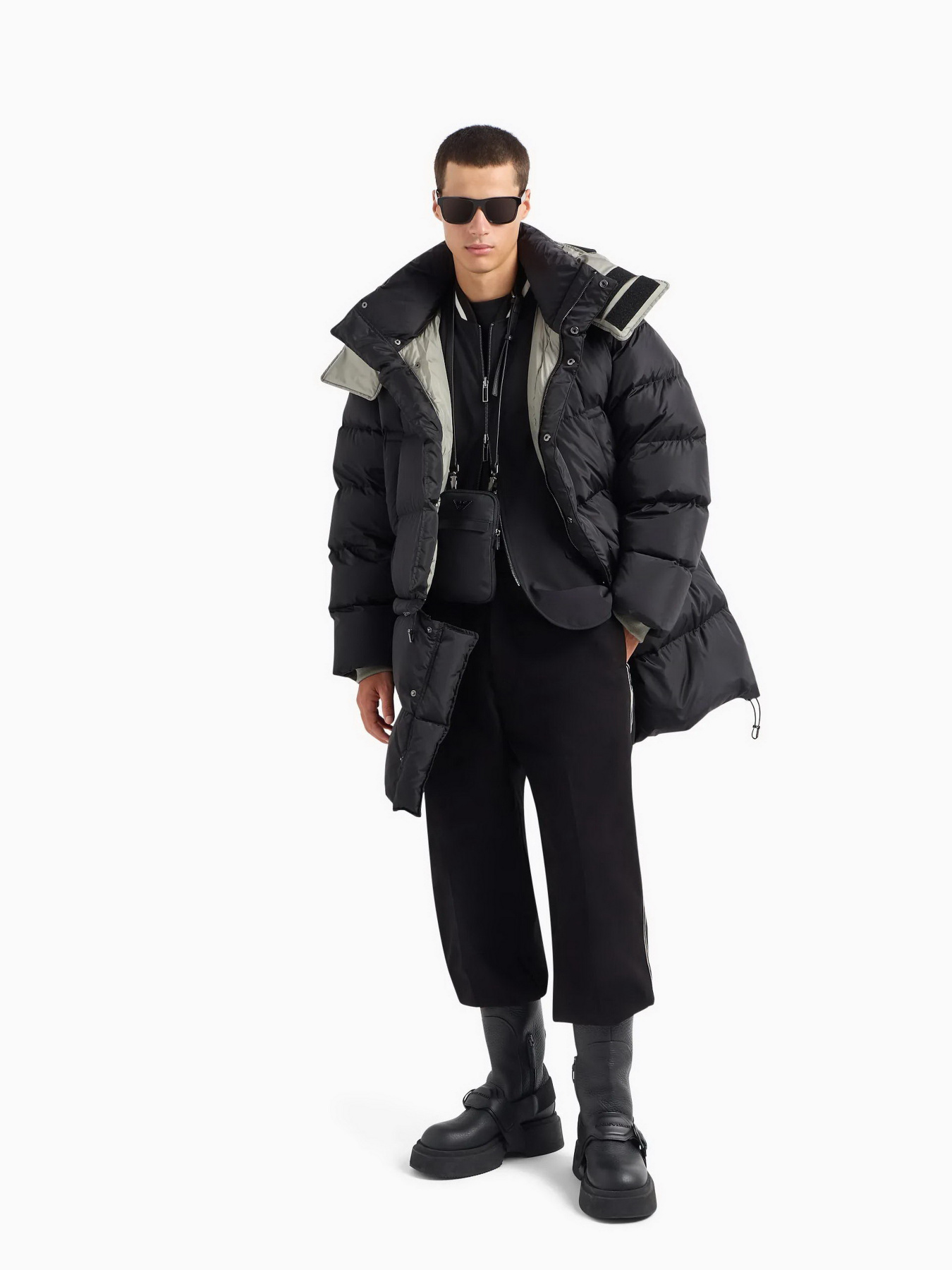 Пуховик Emporio Armani модель 6R1LC6-1NQTZ-0999 Фото