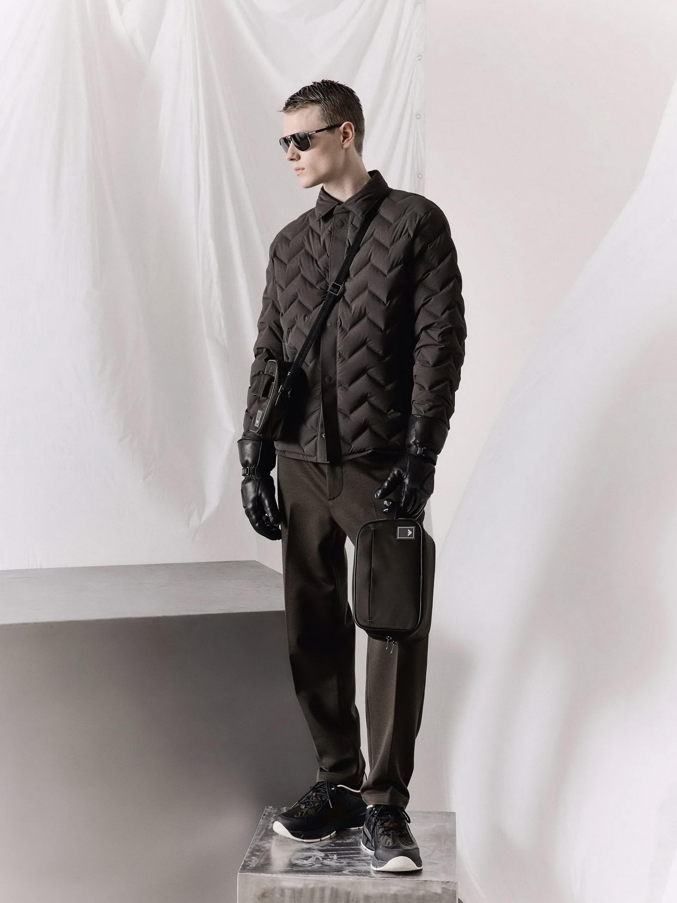 Брюки повседневные Emporio Armani Travel Essentials модель 6R1P62-1JOBZ-0583 Фото