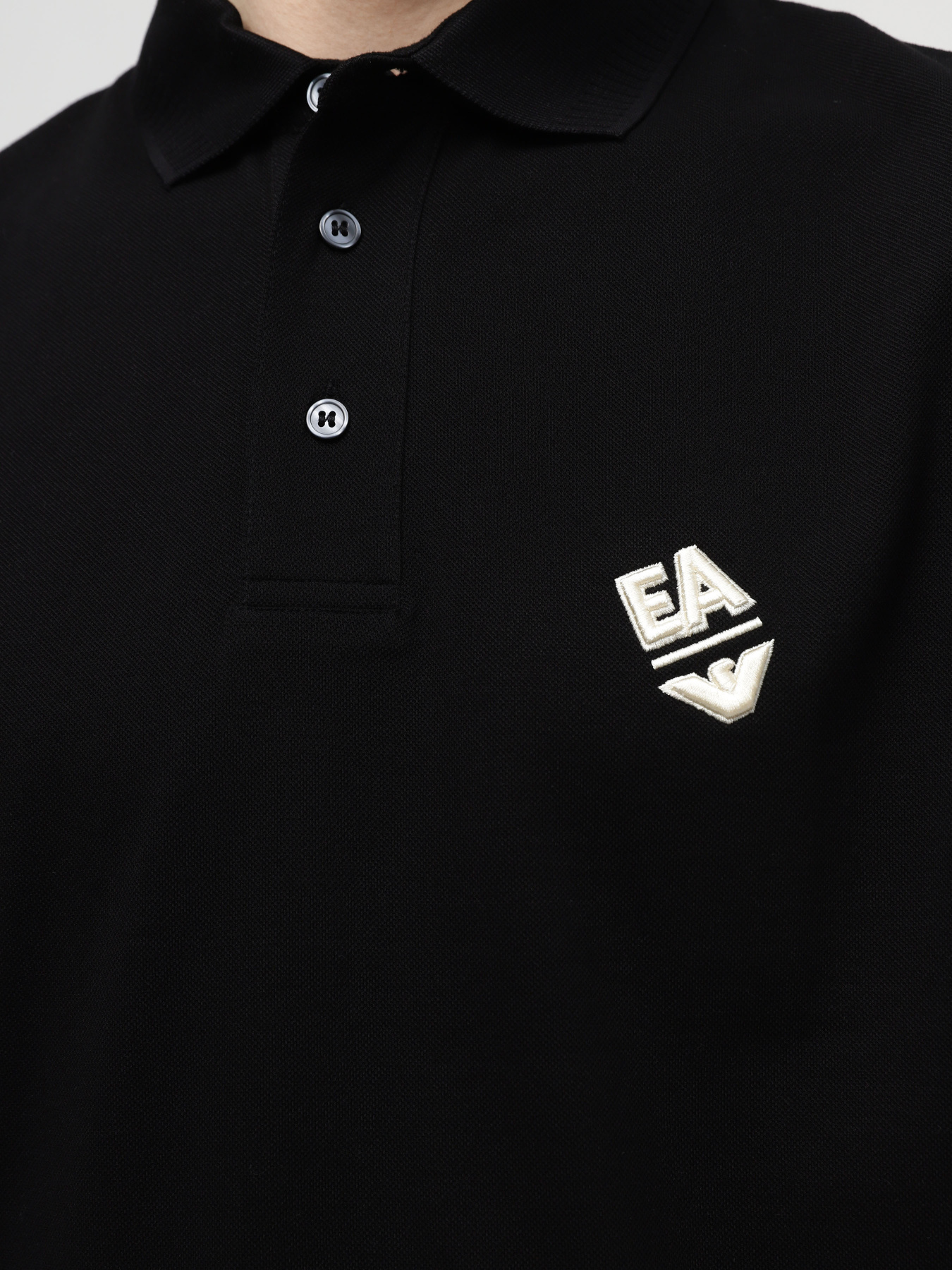 Поло Emporio Armani модель 3D1FE6-1JTKZ-0999 Поло Emporio Armani модель 3D1FE6-1JTKZ-0999 Фото