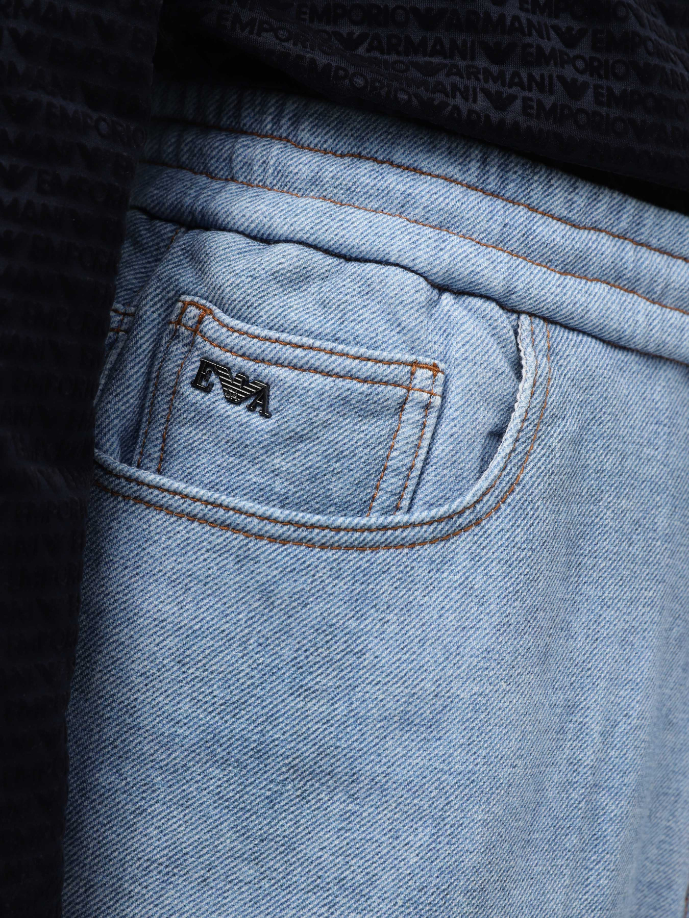 Повсякденні шорти Emporio Armani модель 3D1PS3-1JWPZ-F917 Фото