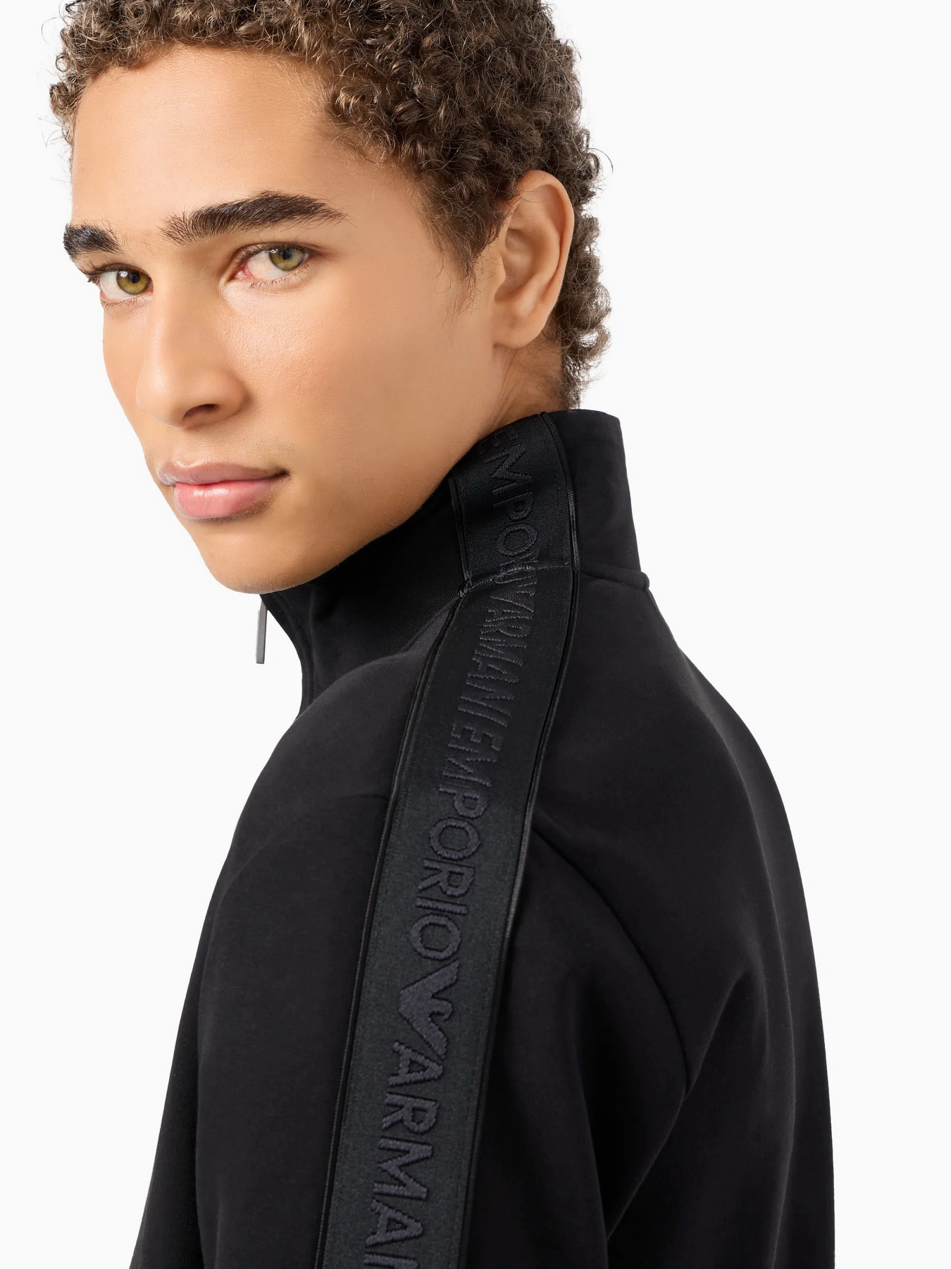 Кофта Emporio Armani модель 3D1M69-1JHSZ-0999 Кофта Emporio Armani модель 3D1M69-1JHSZ-0999 Фото