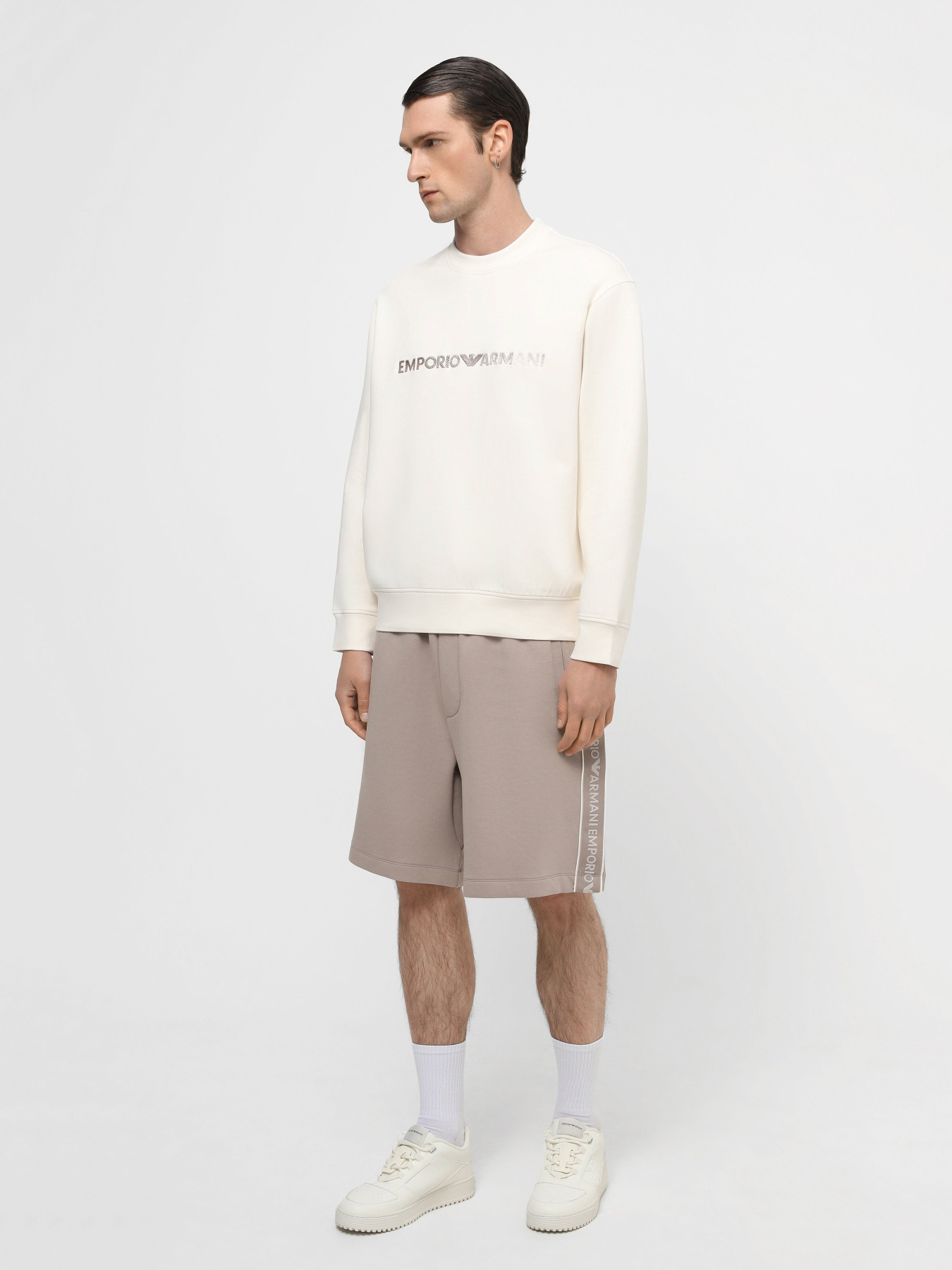 Свитшот Emporio Armani модель 3D1M70-1JHSZ-01B1 Фото