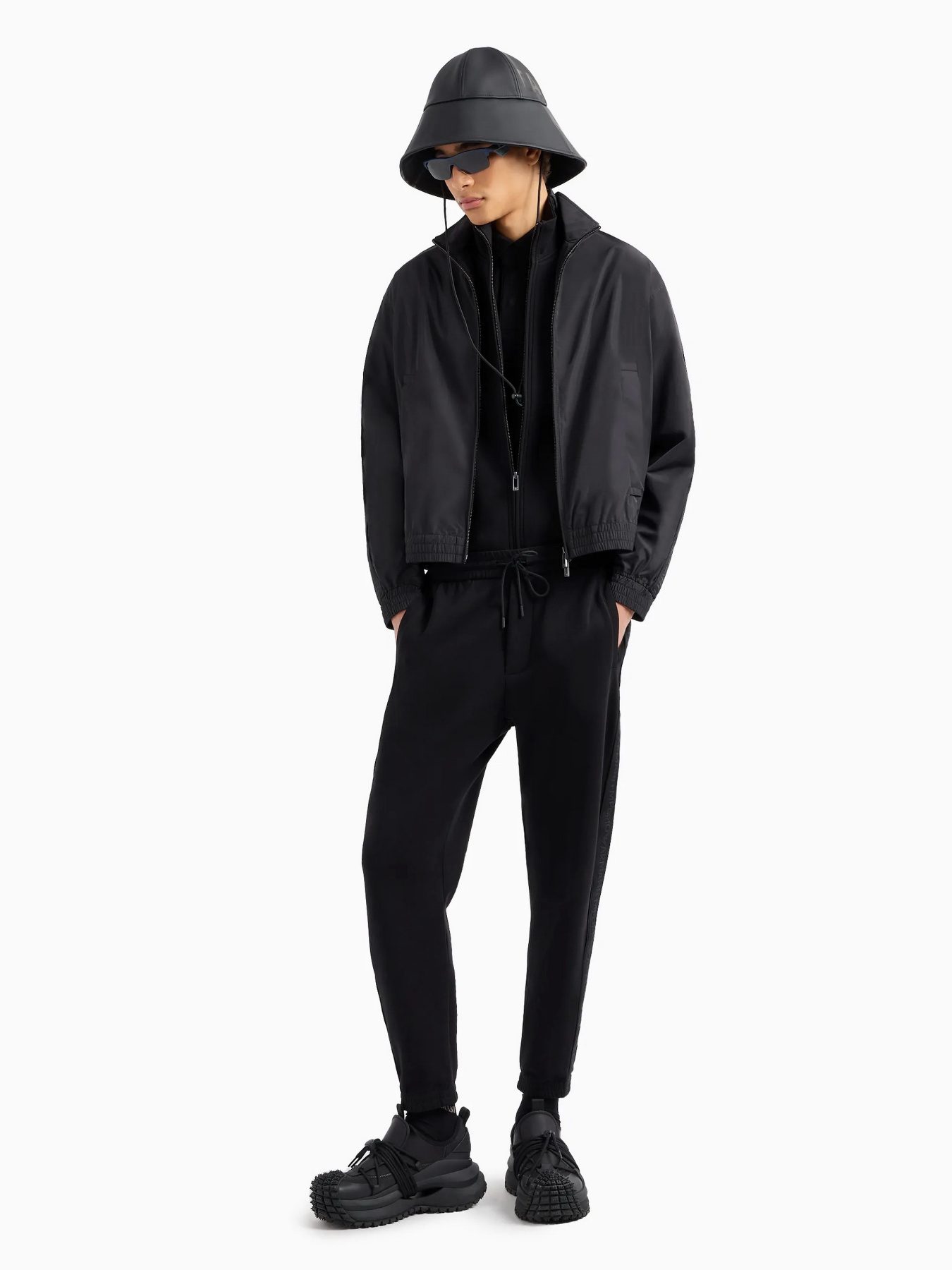 Штаны спортивные Emporio Armani модель 3D1P68-1JHSZ-0999 Фото