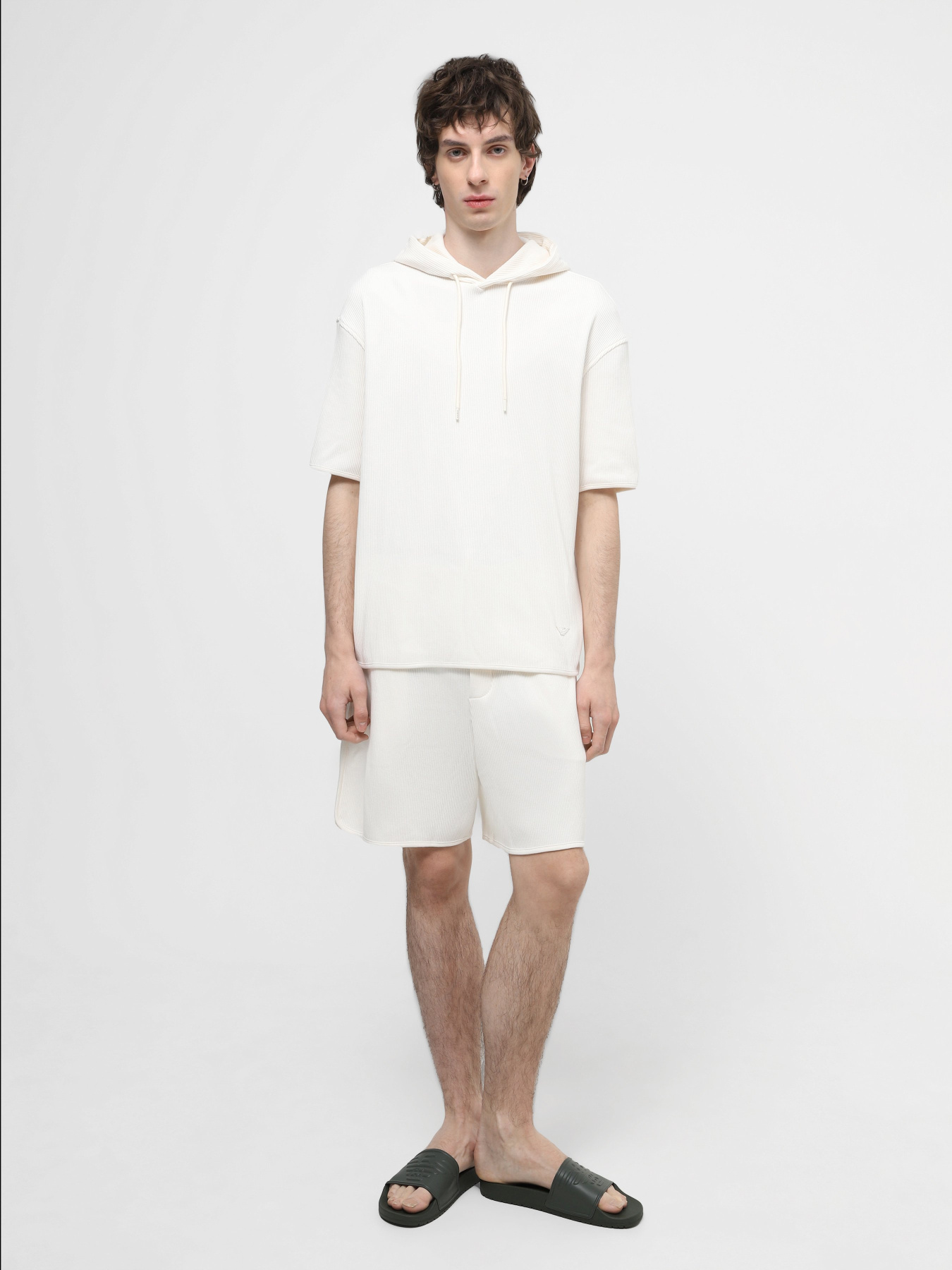 Повсякденні шорти Emporio Armani модель 3D1P73-1JOOZ-0128 Фото