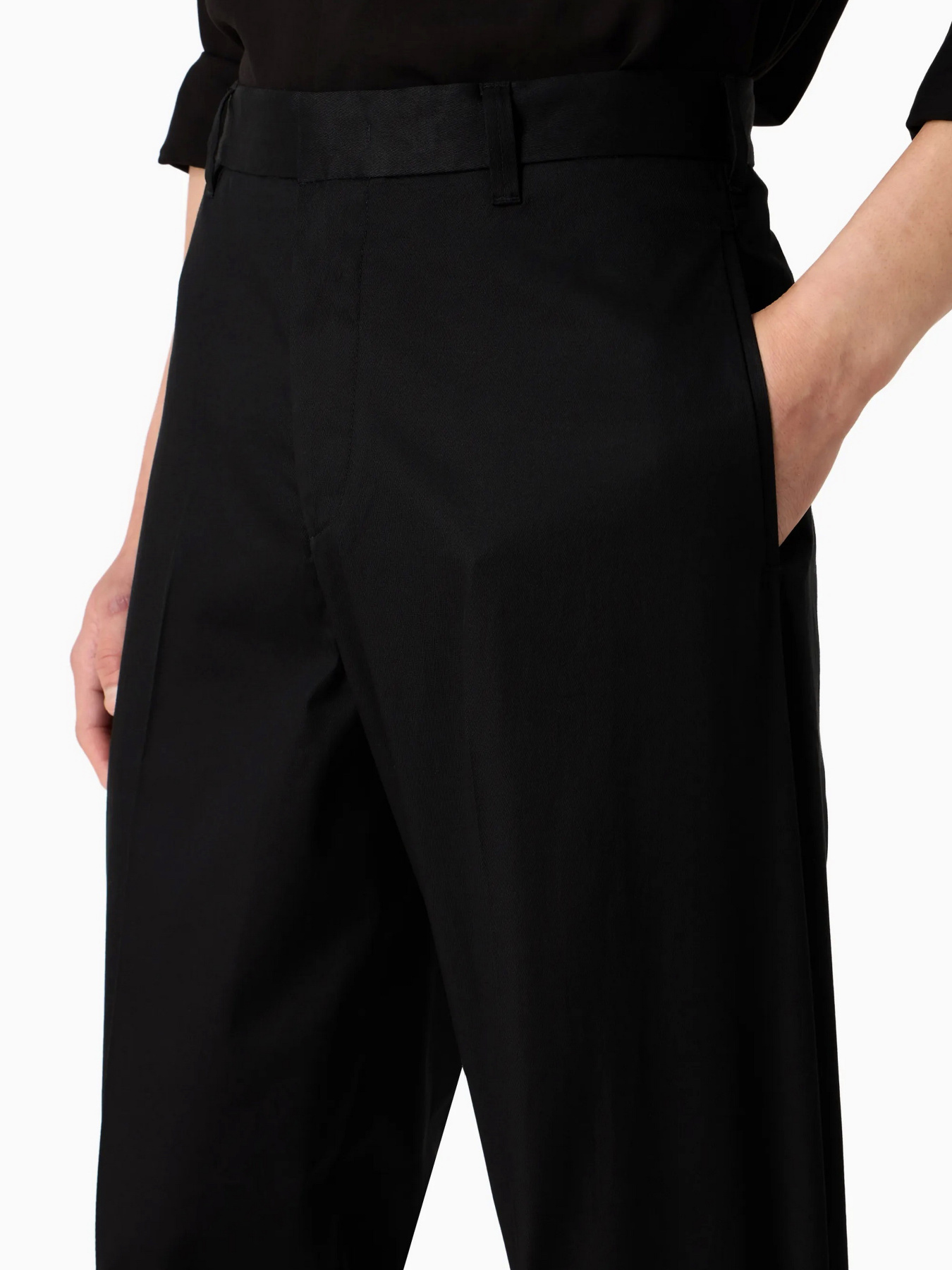 Чіноси Emporio Armani модель 3D1PE1-1NQTZ-0999 Фото