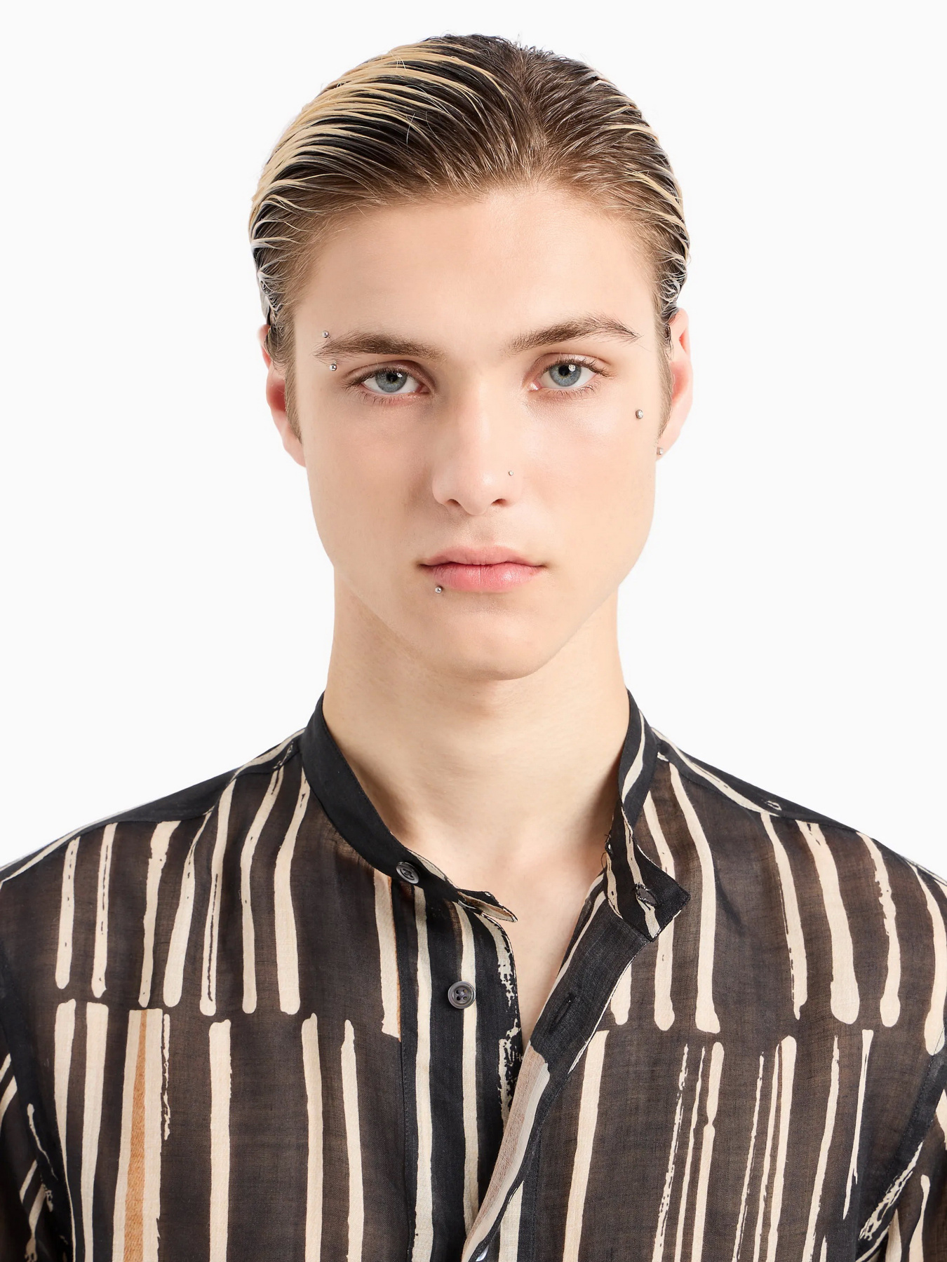 Рубашка Emporio Armani модель E31F13-F1332-948 Фото