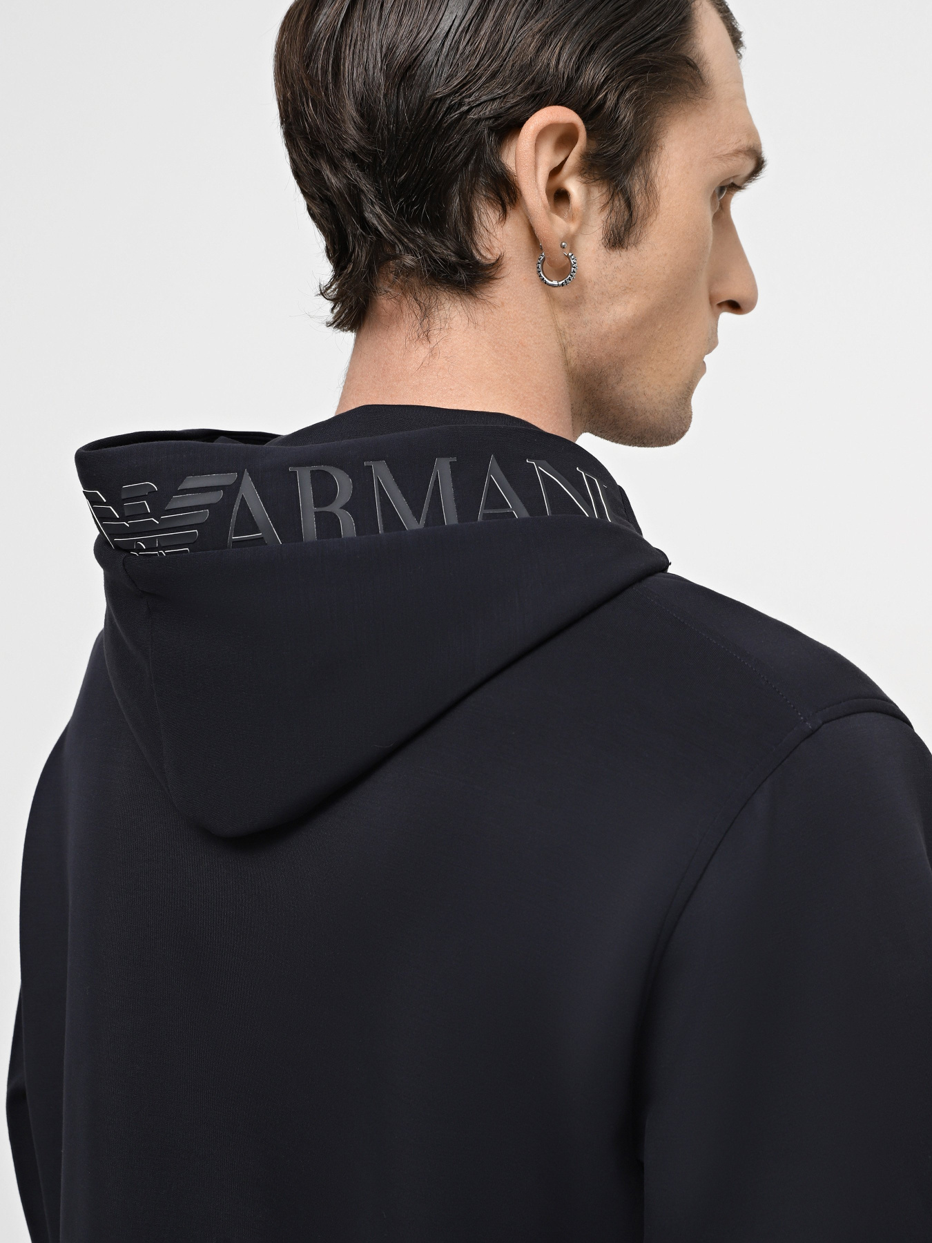 Худи Emporio Armani Travel Essentials модель EM000039-AF10103-UB118 Фото