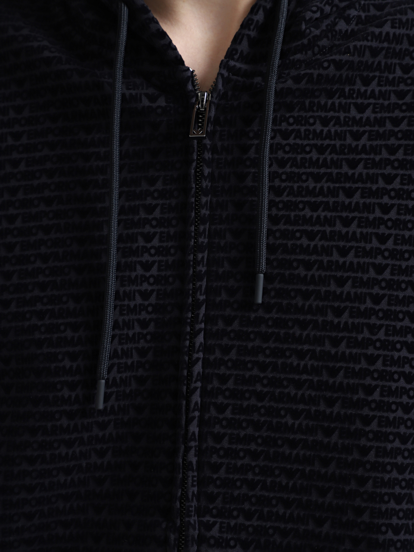 Кофта Emporio Armani модель 6D1MB0-1JHSZ-0920 Кофта Emporio Armani модель 6D1MB0-1JHSZ-0920 Фото