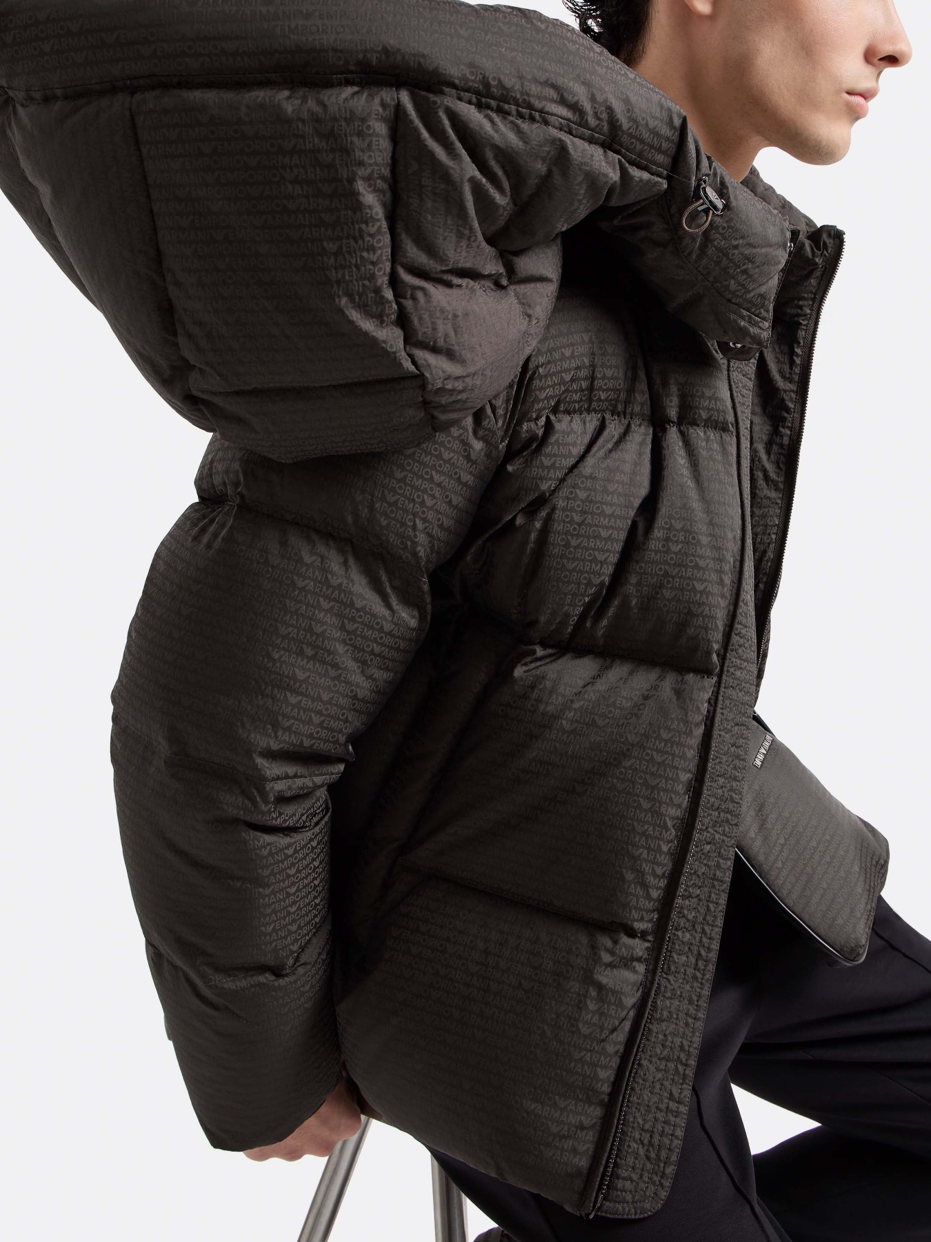 Пуховик Emporio Armani модель 6D1BC3-1NNXZ-05A6 Фото