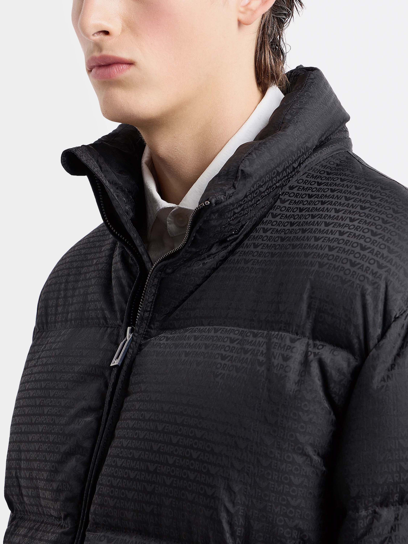 Пуховик Emporio Armani модель 6D1BC3-1NNXZ-0999 Фото