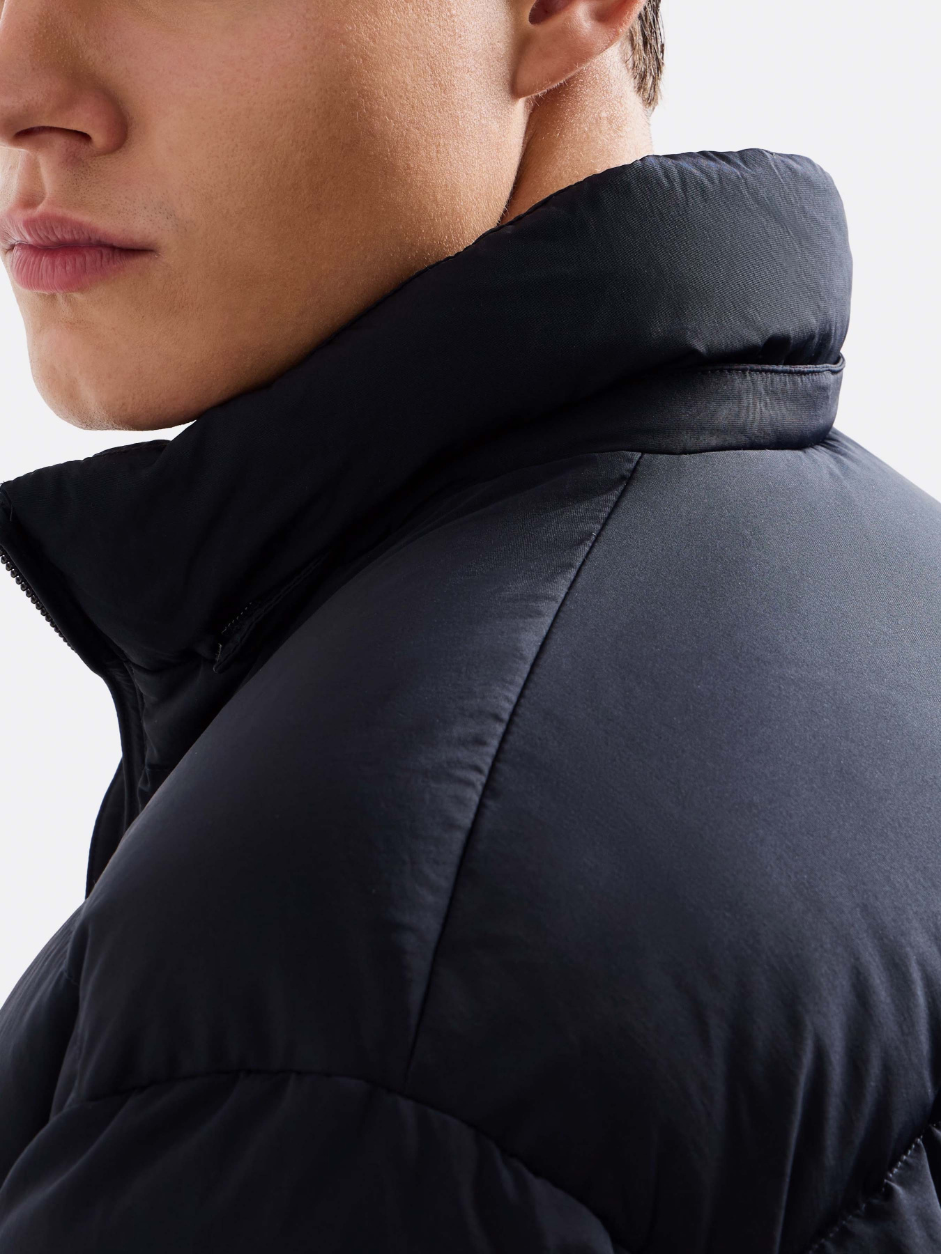 Пуховик Emporio Armani модель 6D1B83-1NVDZ-0920 Фото