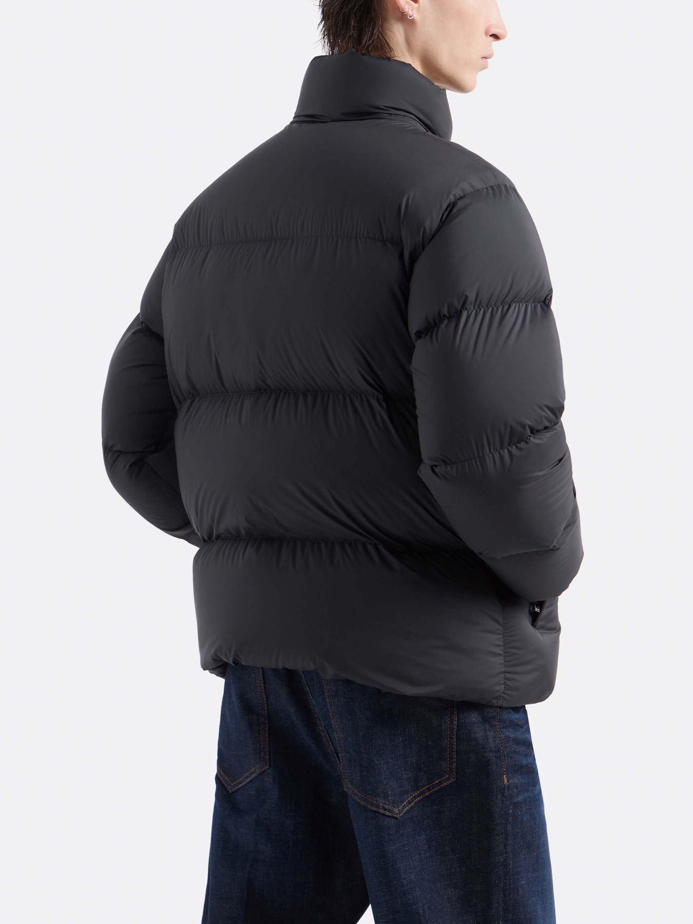 Пуховик Emporio Armani модель 6D1BF6-1NQTZ-0999 Фото