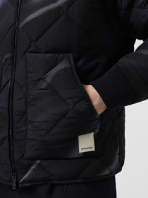 Бомбер Emporio Armani Sustainable модель 6D1B6C-1K5DZ-F945 Бомбер Emporio Armani Sustainable модель 6D1B6C-1K5DZ-F945 Фото