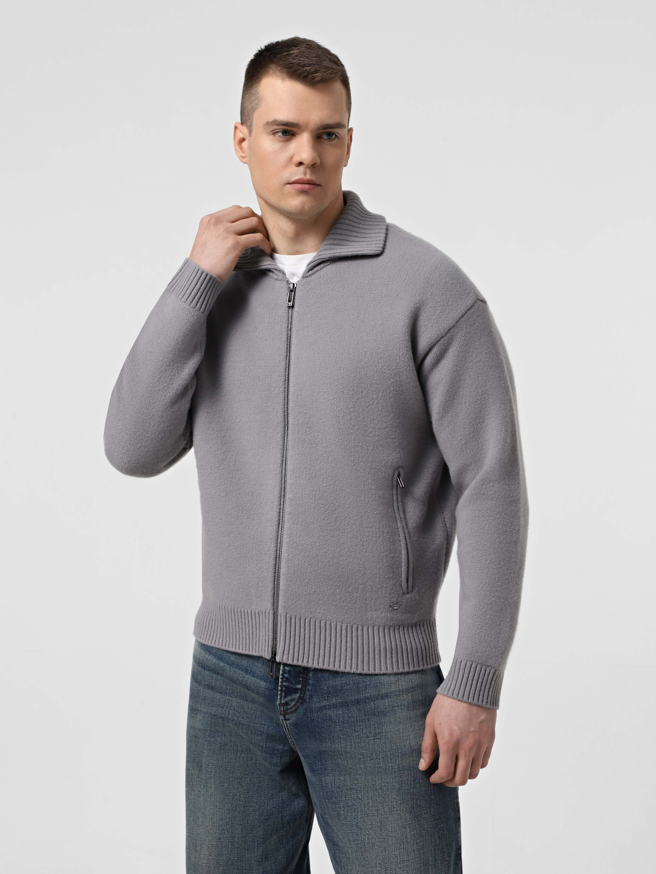 Кардиган Emporio Armani модель 6D1MX5-1MJDZ-06K3 Кардиган Emporio Armani модель 6D1MX5-1MJDZ-06K3 Фото