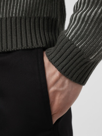 Джемпер Emporio Armani модель 6D1MXA-1MJHZ-06K0 Фото