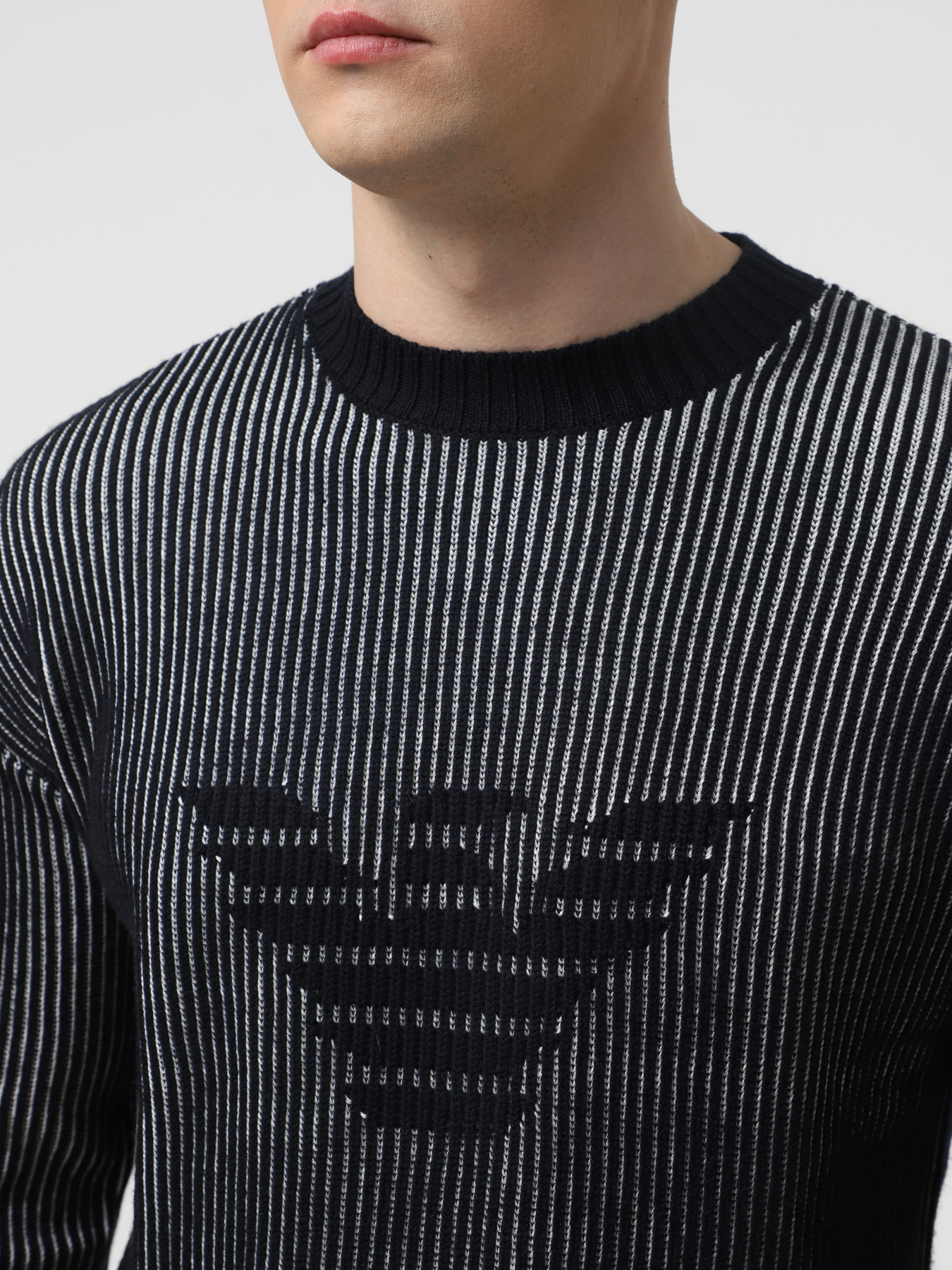 Джемпер Emporio Armani модель 6D1MXA-1MJHZ-F939 Фото