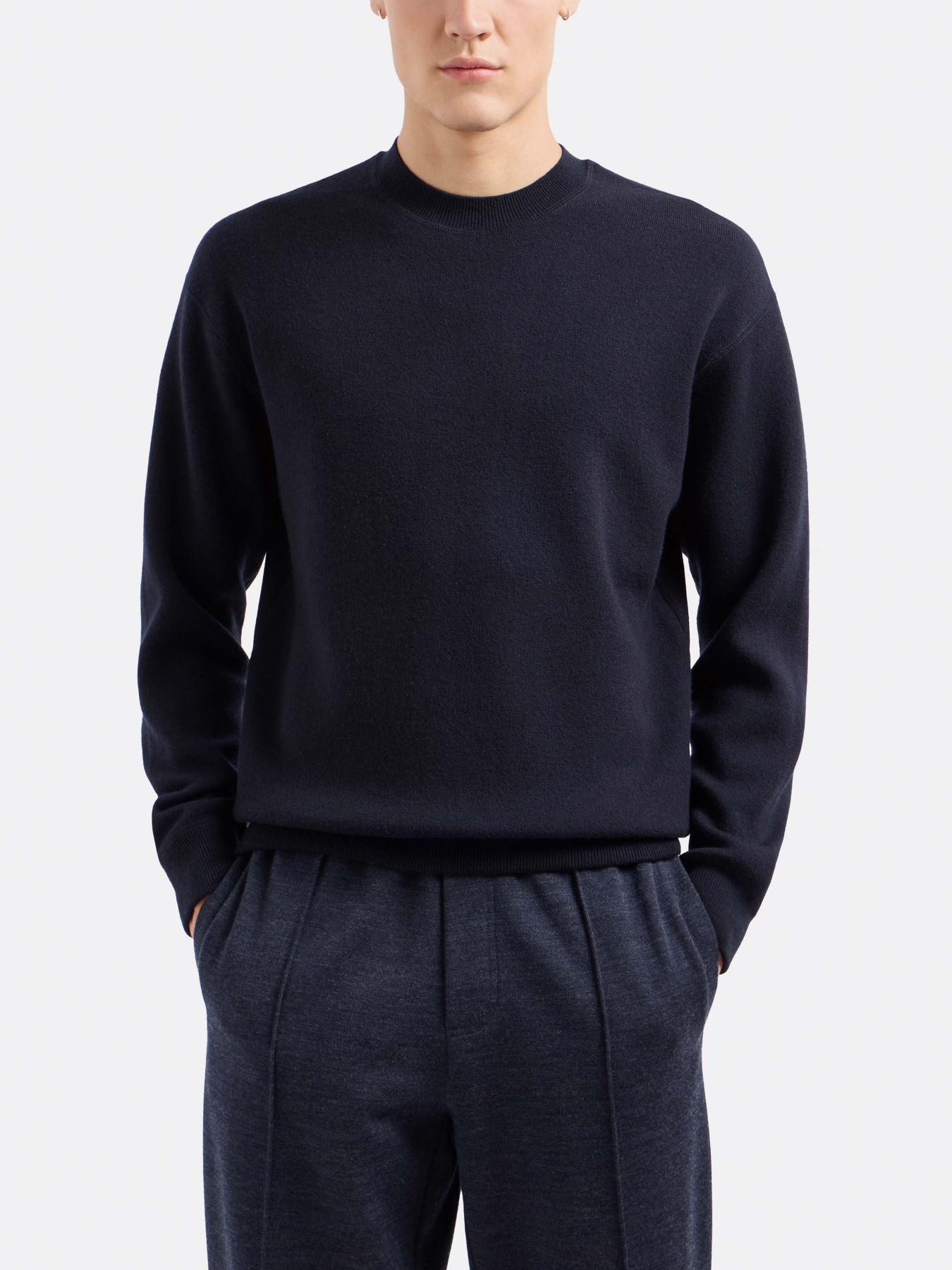 Джемпер Emporio Armani Travel Essentials модель EM000103-AF10401-UB118 Фото