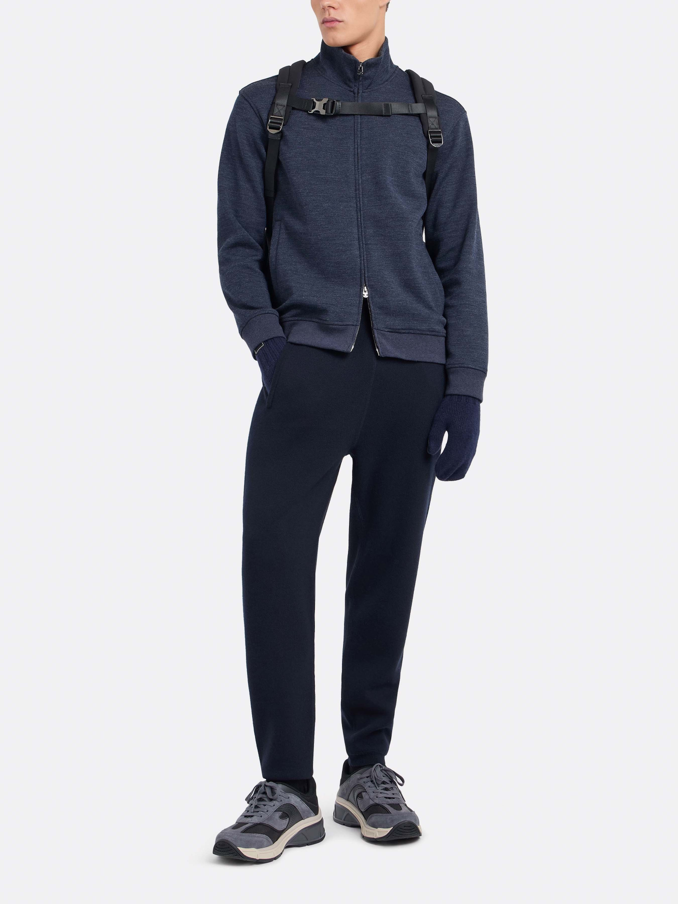 Кофта Emporio Armani Travel Essentials модель EM000122-AF10857-OB008 Фото