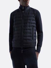 Демисезонная куртка Emporio Armani Travel Essentials модель EM000128-AF10458-UB118 Фото