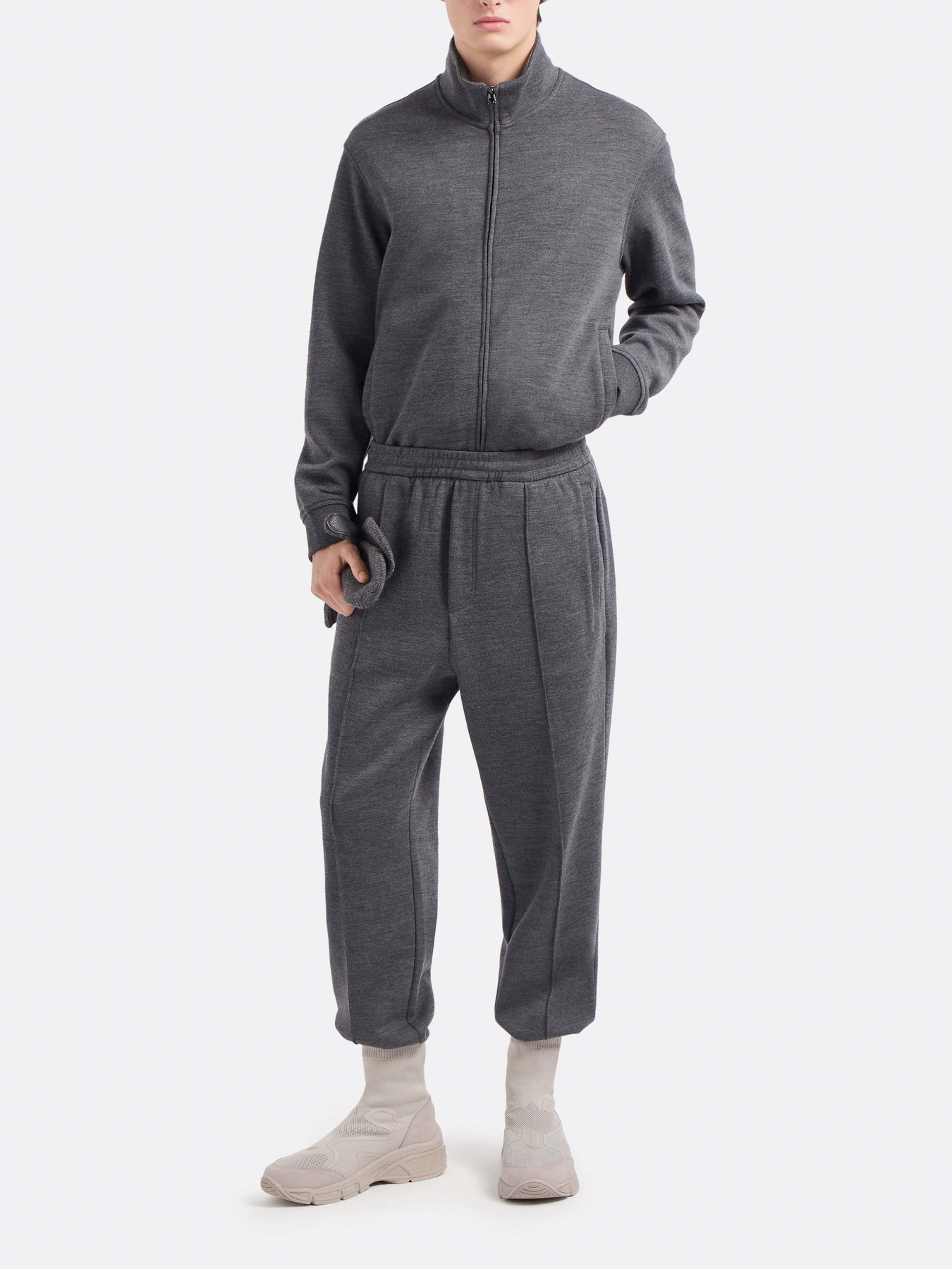 Джемпер Emporio Armani Travel Essentials модель EM000130-AF10460-O8003 Фото