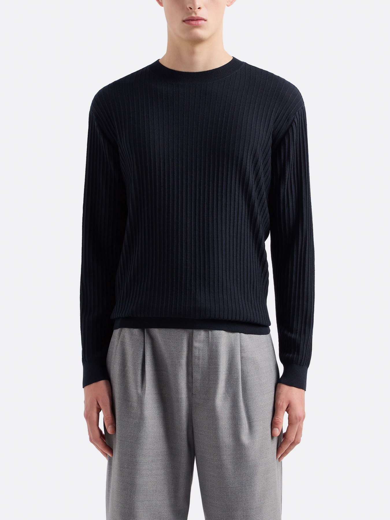 Джемпер Emporio Armani Travel Essentials модель EM000130-AF10460-UB118 Фото