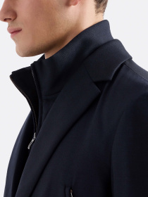 Блейзер Emporio Armani Travel Essentials модель EM000132-AF10458-UB118 Фото