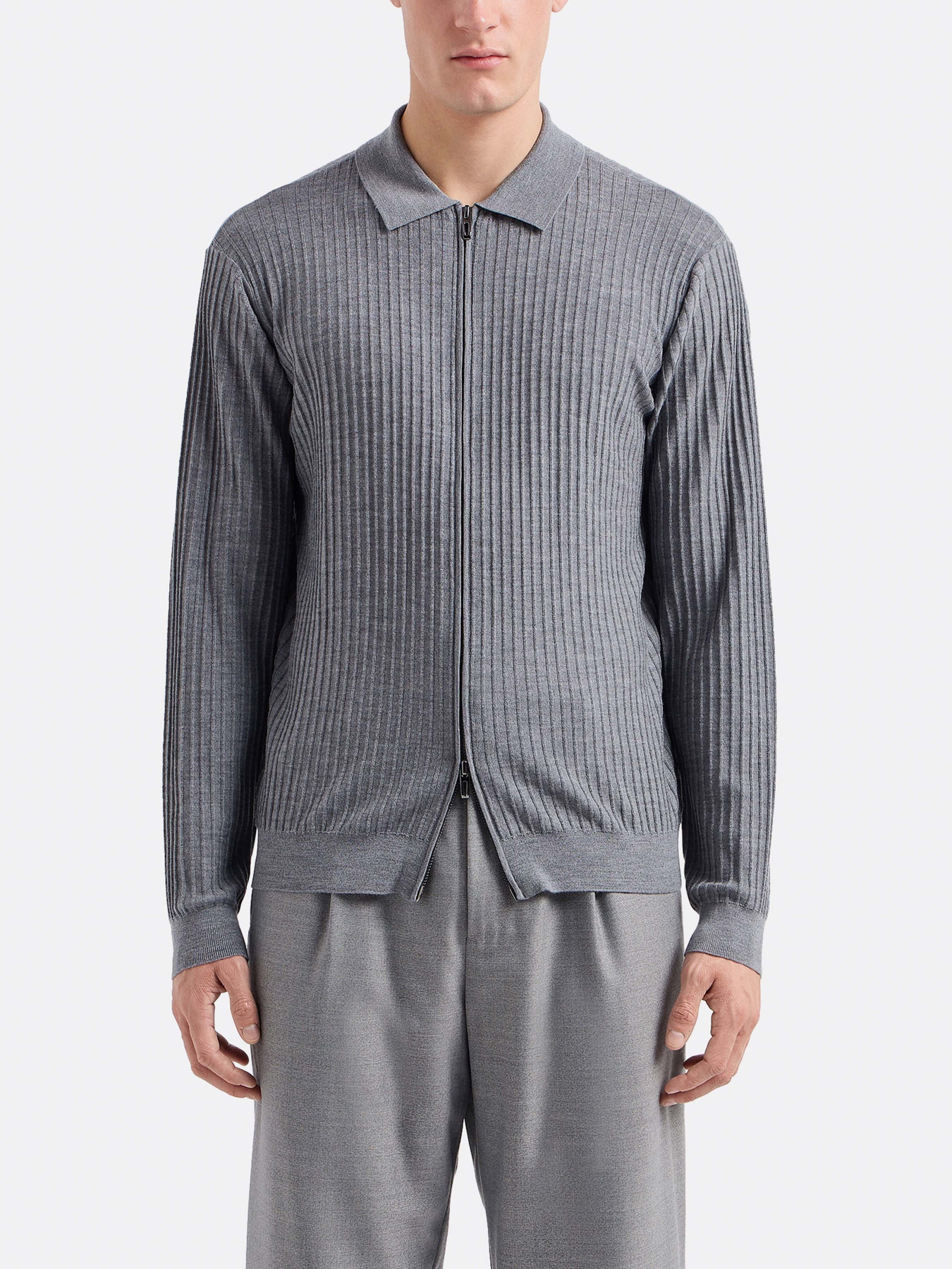 Кардиган Emporio Armani Travel Essentials модель EM000265-AF10460-O8003 Фото