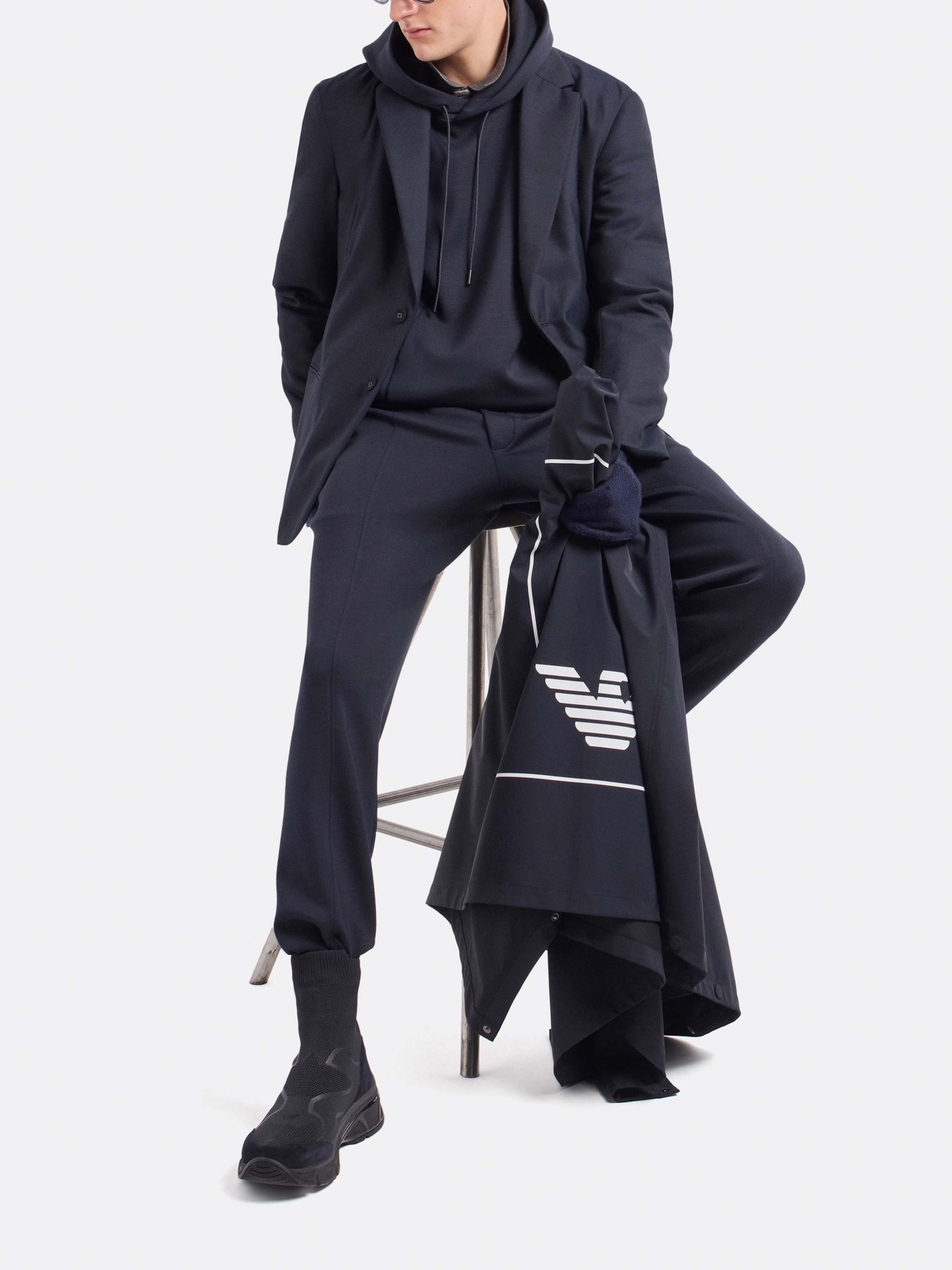 Худі Emporio Armani Travel Essentials модель EM000314-AF10103-UB118 Худі Emporio Armani Travel Essentials модель EM000314-AF10103-UB118 Фото