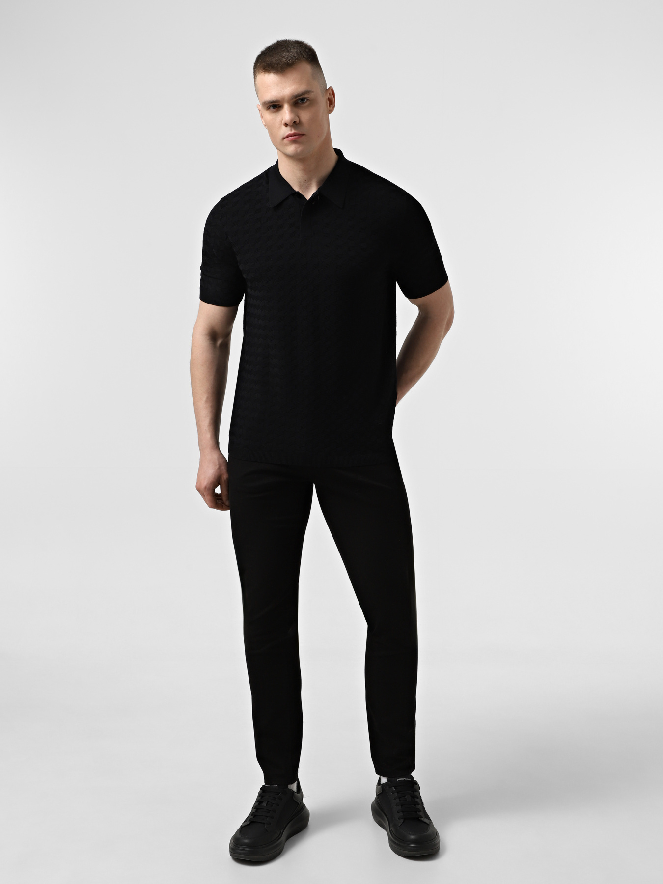 Завужені джинси Emporio Armani модель EM000121-AF14123-UC001 Фото