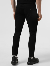 Завужені джинси Emporio Armani модель EM000121-AF14123-UC001 Фото