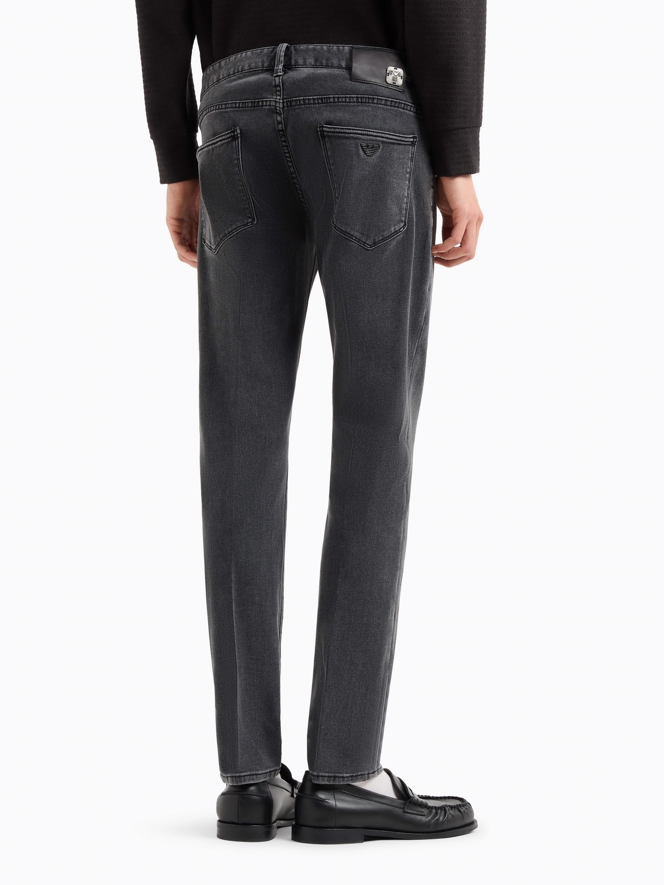 Завужені джинси Emporio Armani модель EM000121-AF14867-M8002 Фото