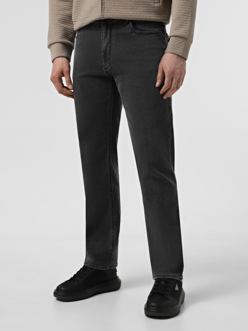 Прямые джинсы Emporio Armani модель EM000763-AF14867-M8002 Фото